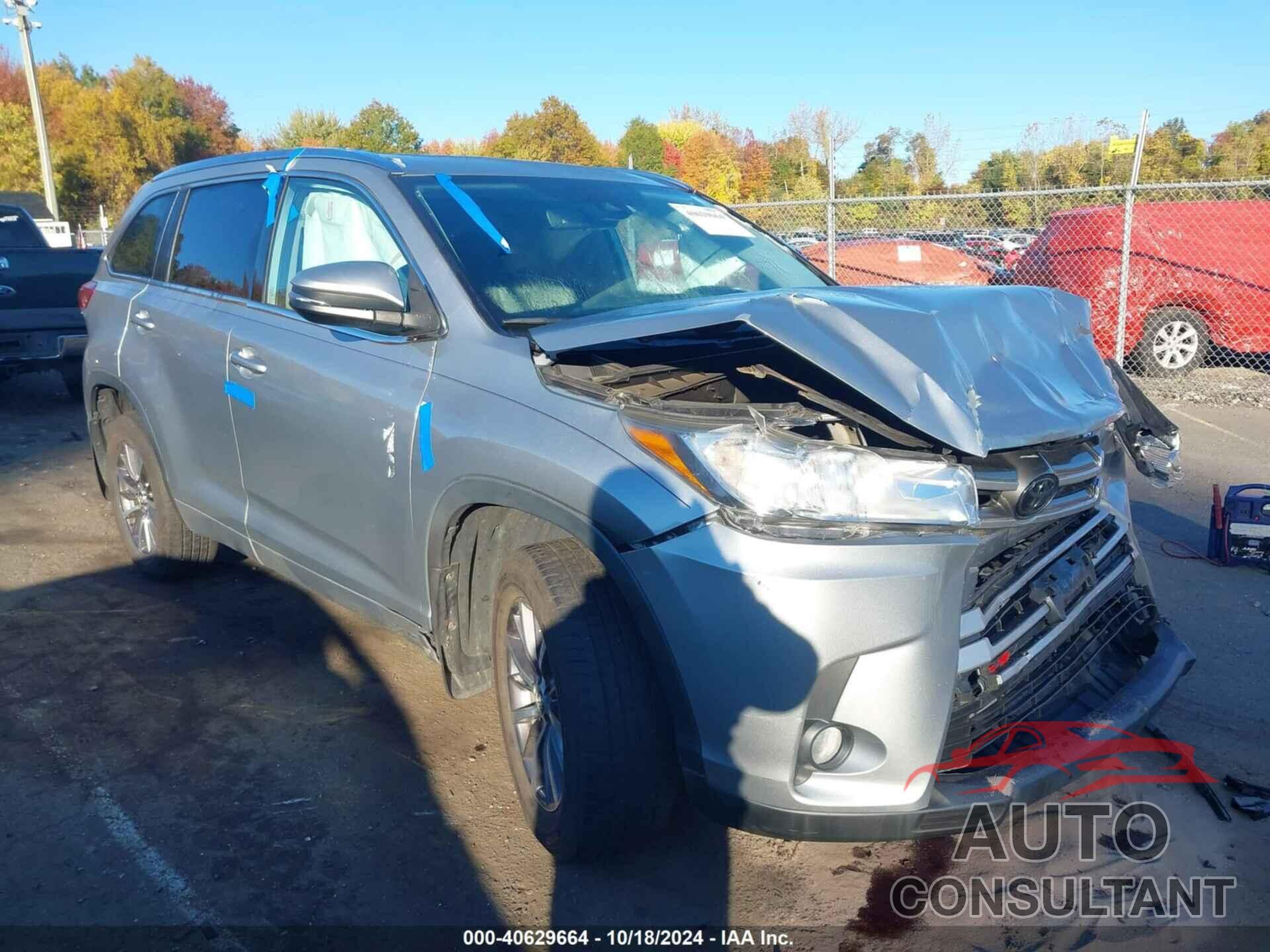 TOYOTA HIGHLANDER 2018 - 5TDJZRFH3JS824195