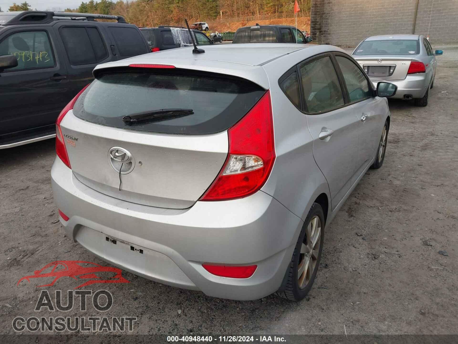 HYUNDAI ACCENT 2012 - KMHCU5AEXCU025151
