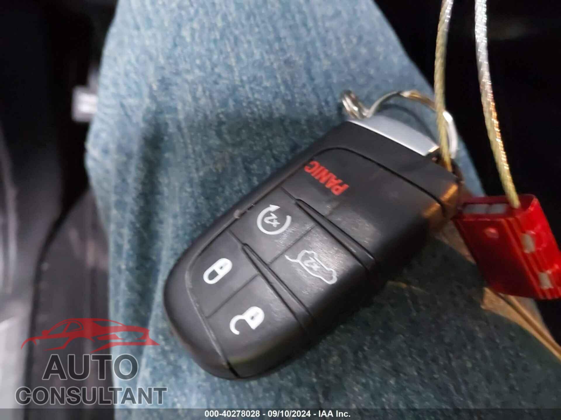 DODGE DURANGO 2021 - 1C4RDJDG3MC556090