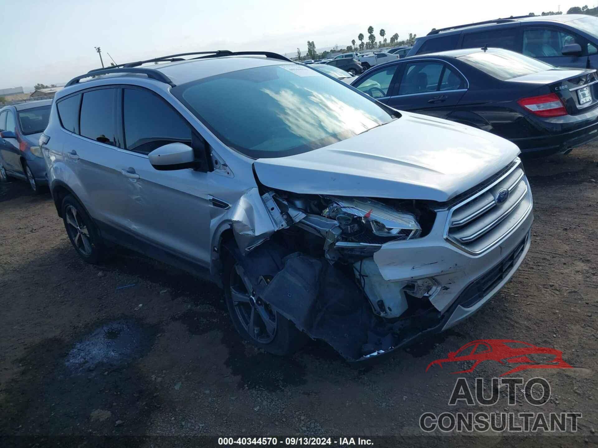 FORD ESCAPE 2017 - 1FMCU0G97HUE74243