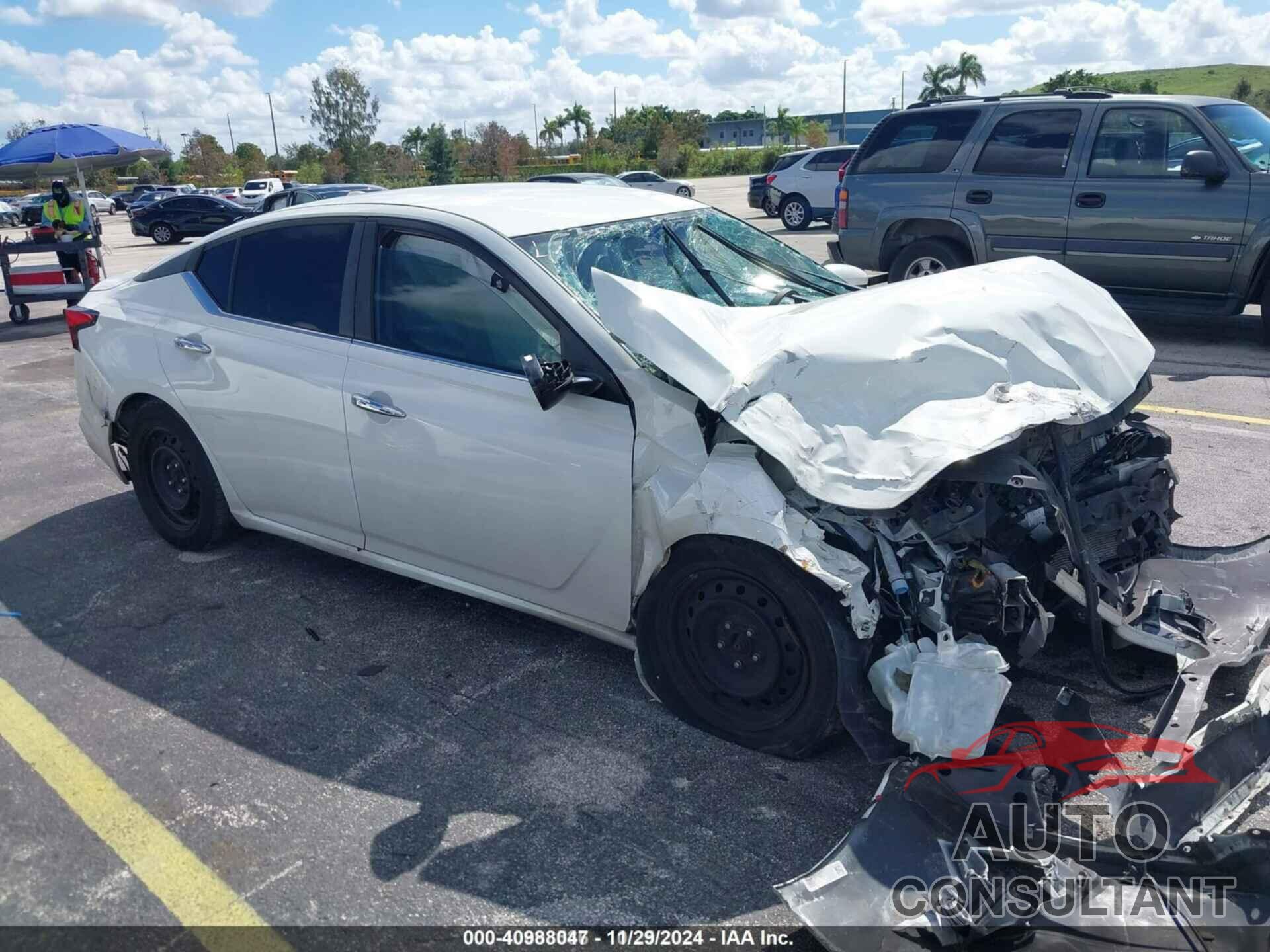 NISSAN ALTIMA 2019 - 1N4BL4BW1KC218111