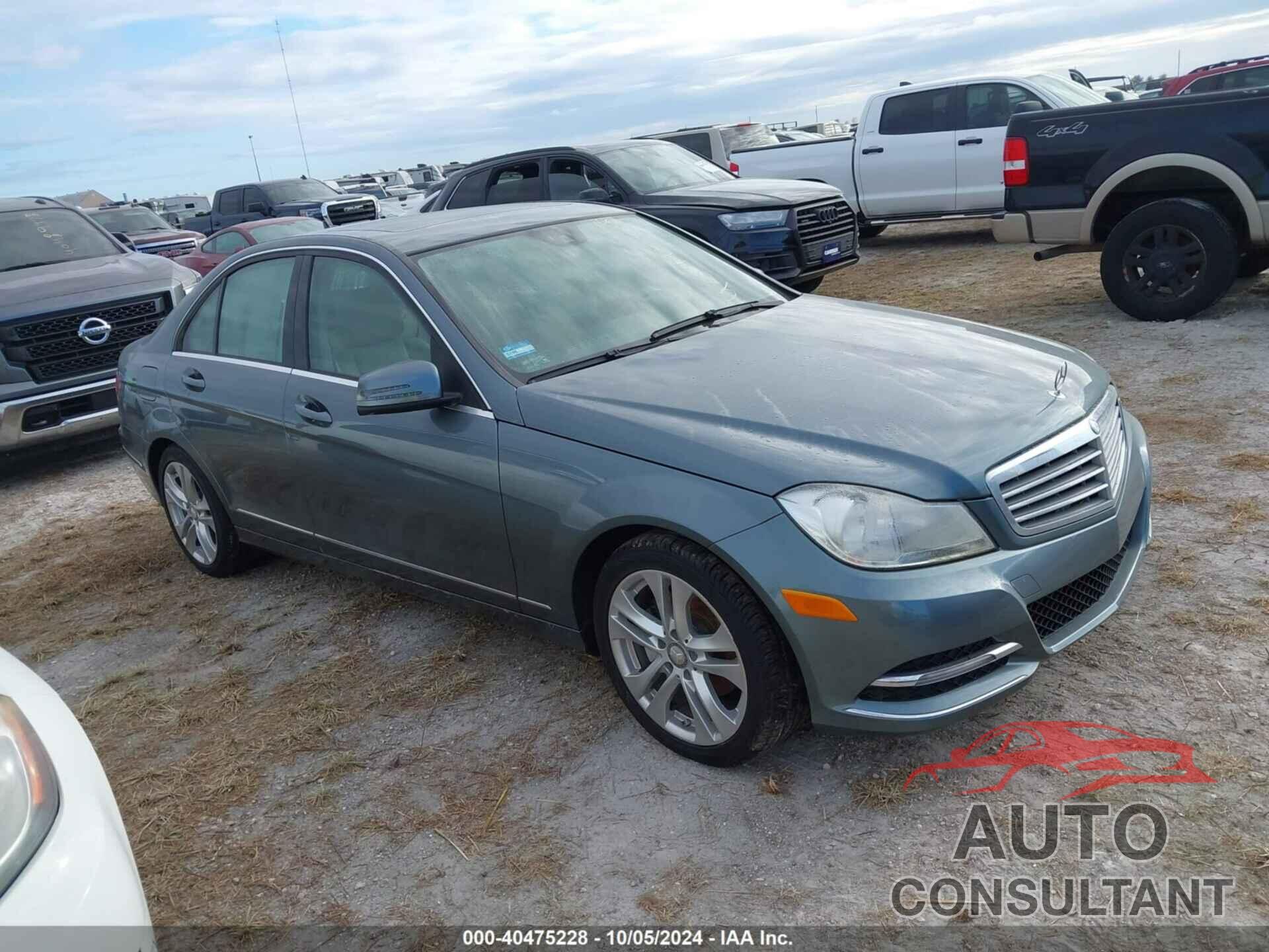 MERCEDES-BENZ C 300 2012 - WDDGF8BB4CA656202