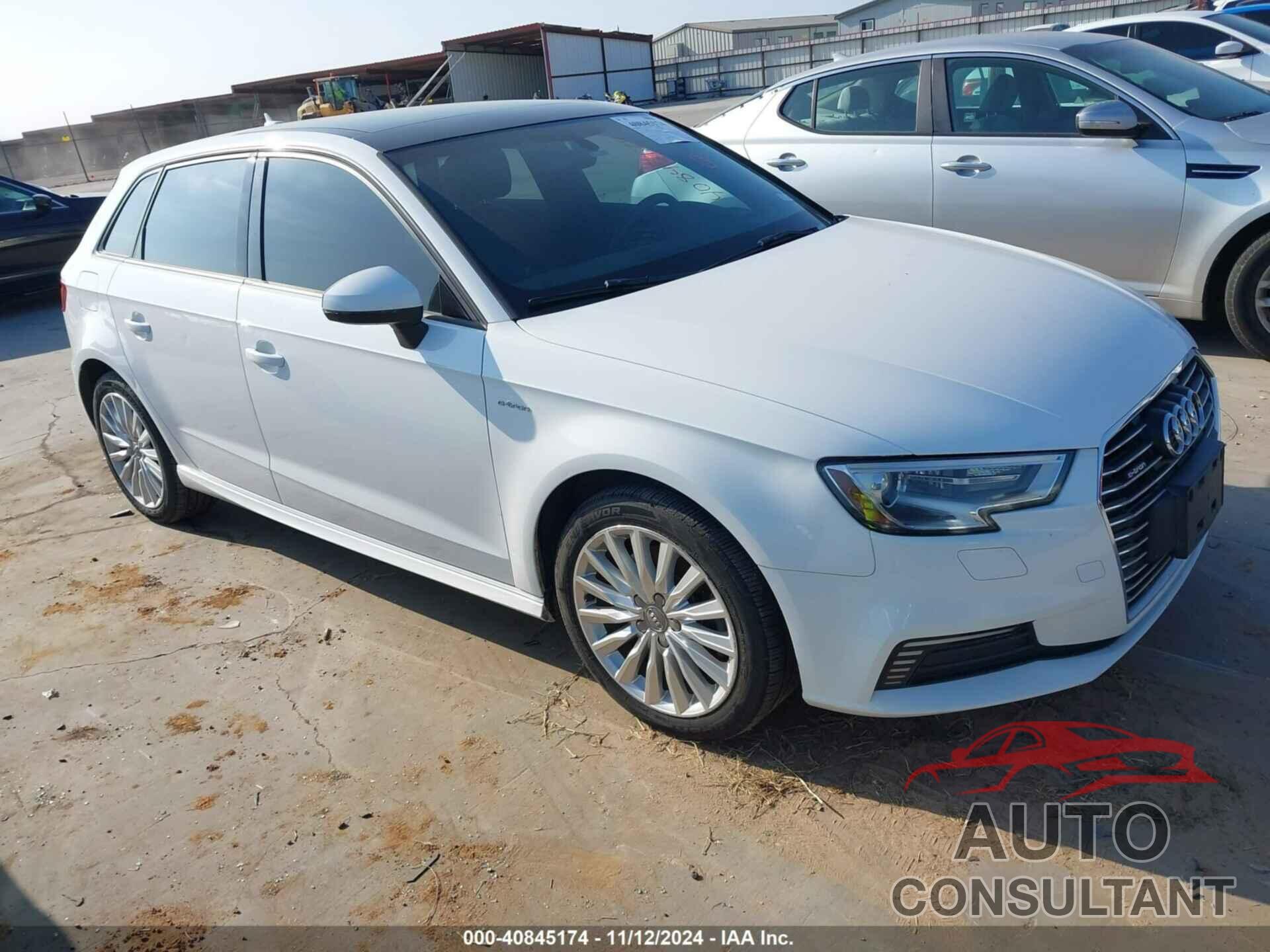 AUDI A3 E-TRON 2017 - WAUUPBFF2HA078593