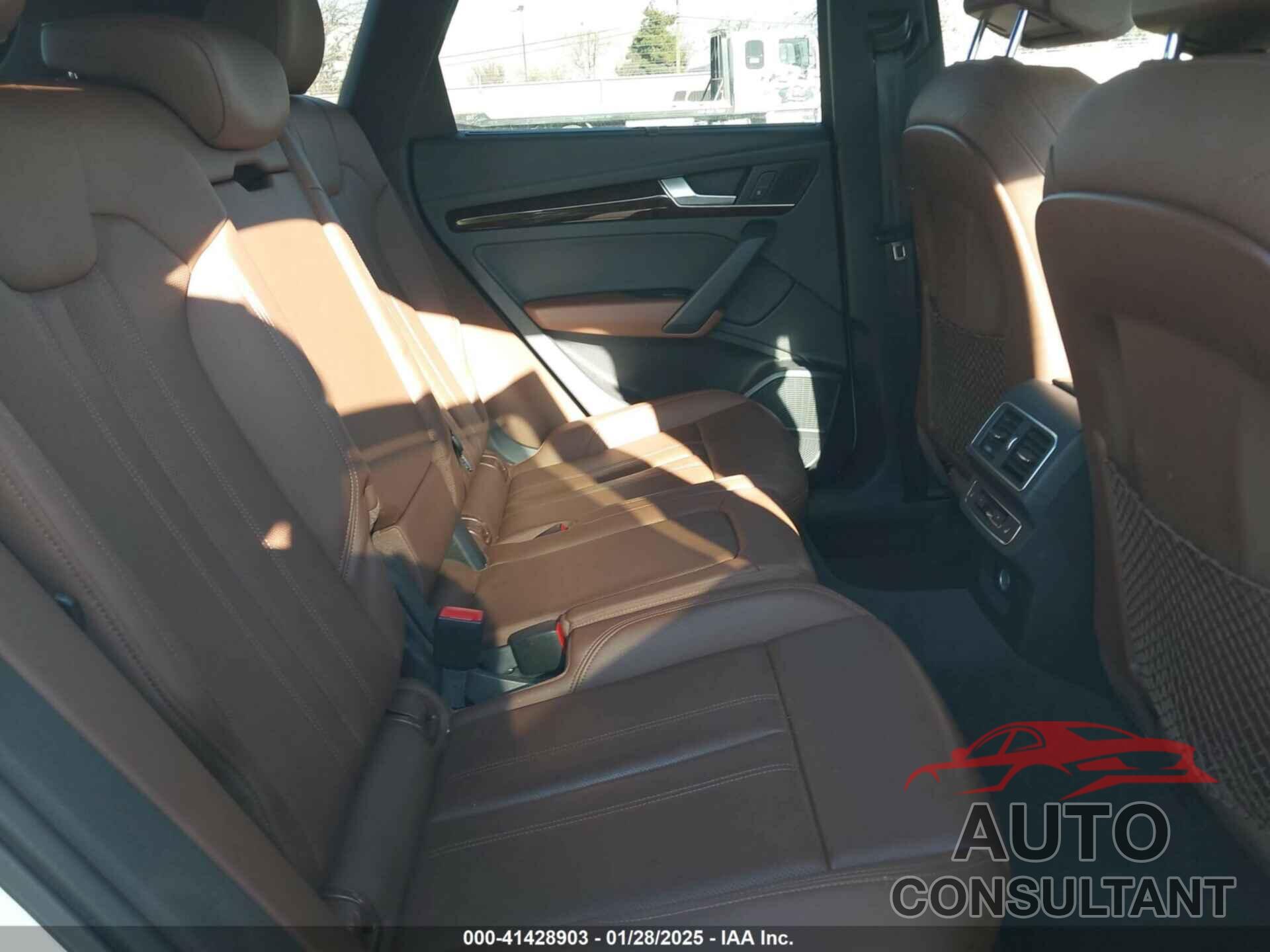 AUDI Q5 2018 - WA1BNAFY9J2196193