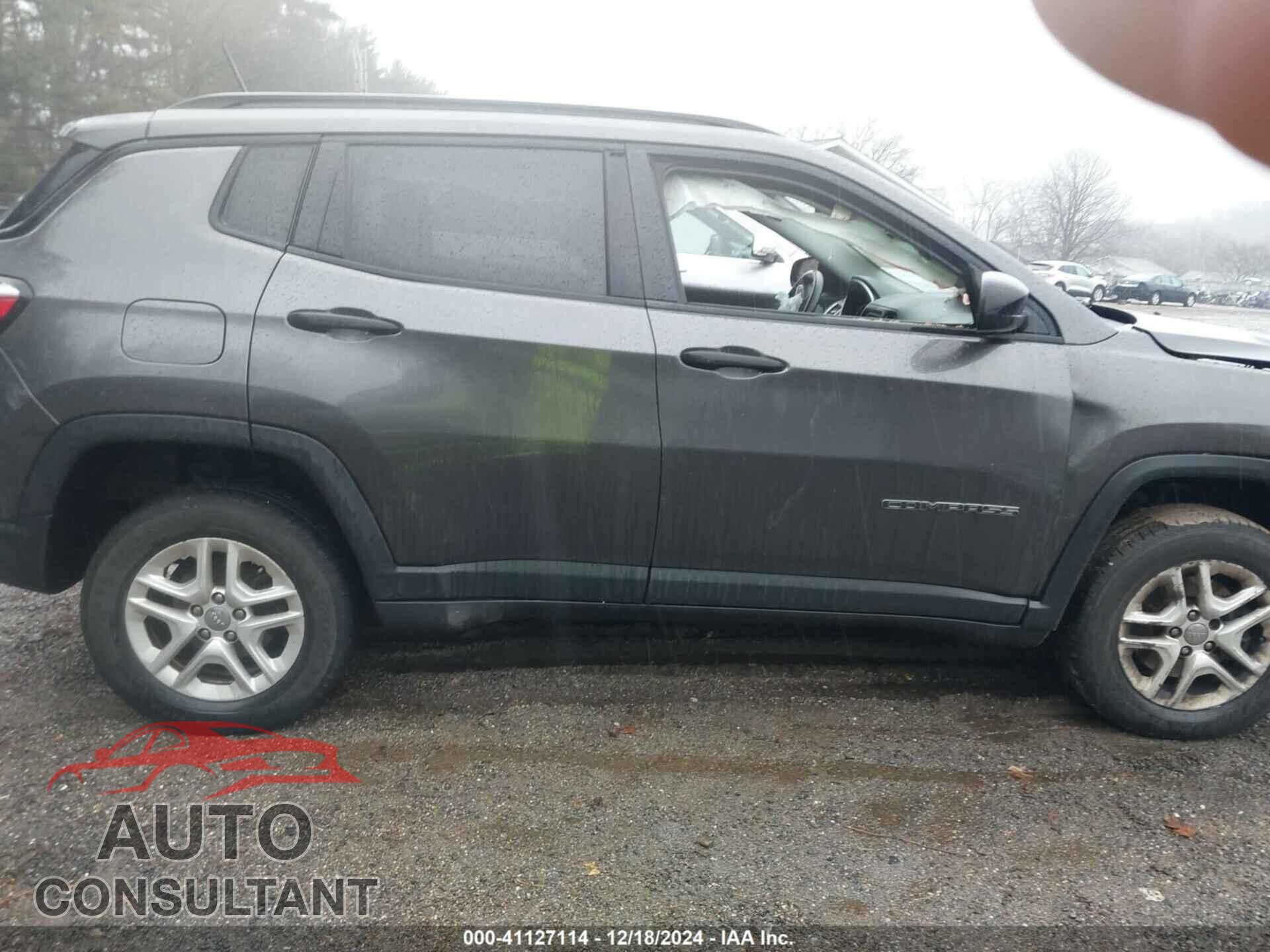 JEEP COMPASS 2017 - 3C4NJDAB9HT597030