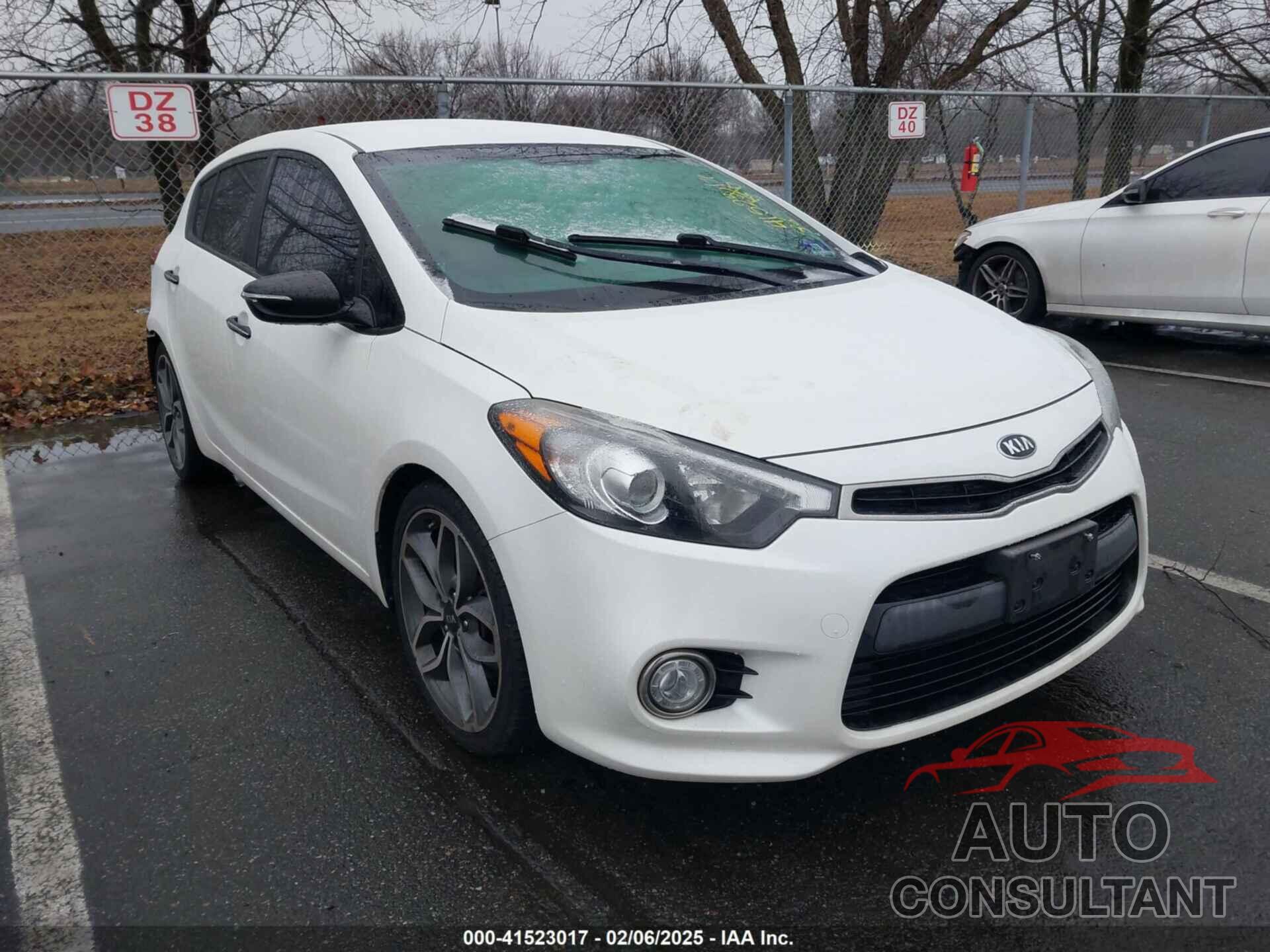 KIA FORTE 2016 - KNAFZ5A3XG5636604