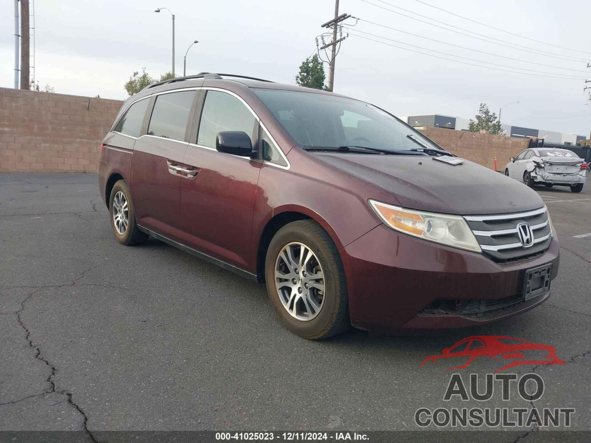 HONDA ODYSSEY 2013 - 5FNRL5H47DB068273