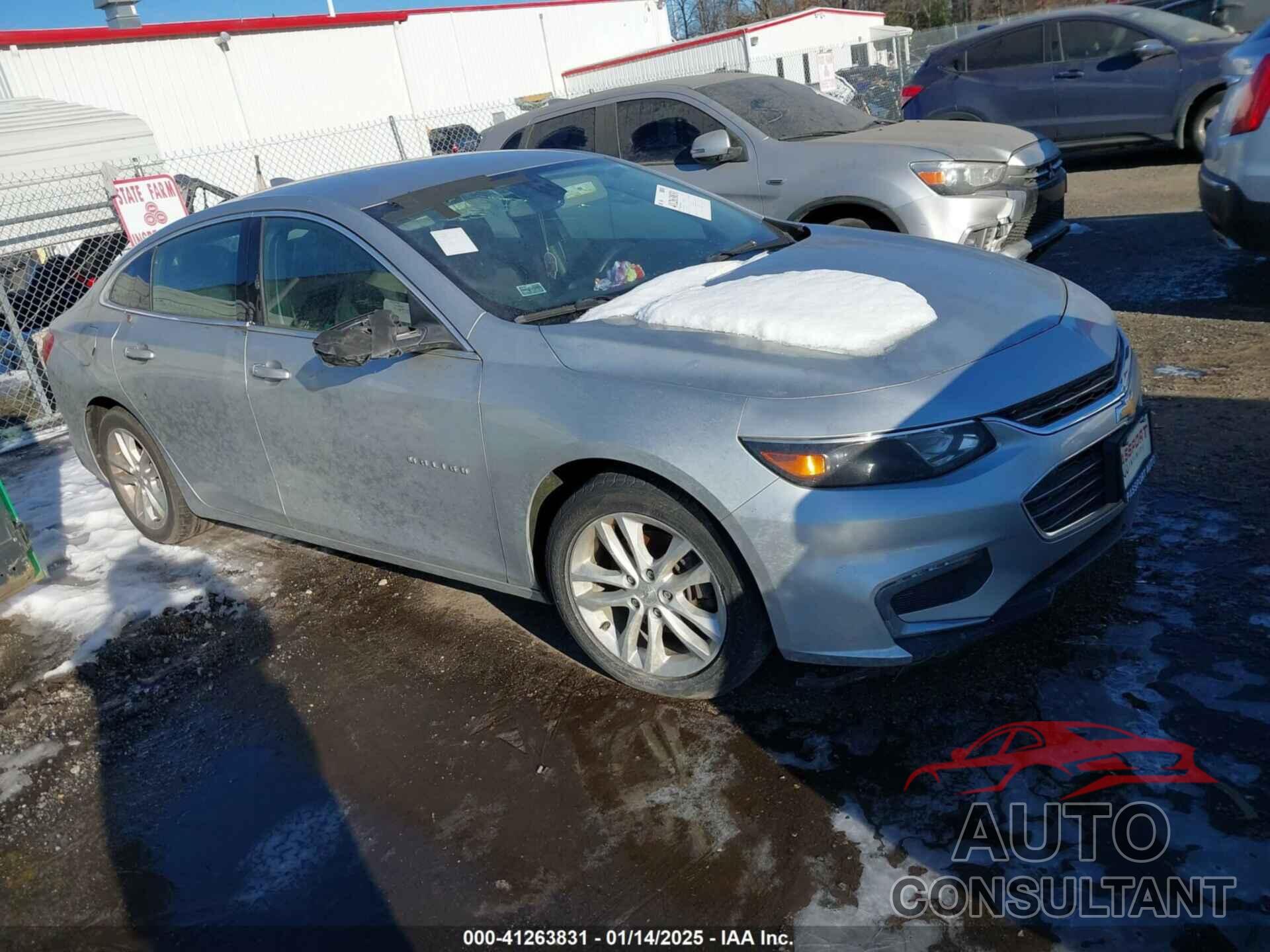 CHEVROLET MALIBU 2017 - 1G1ZE5ST2HF195226