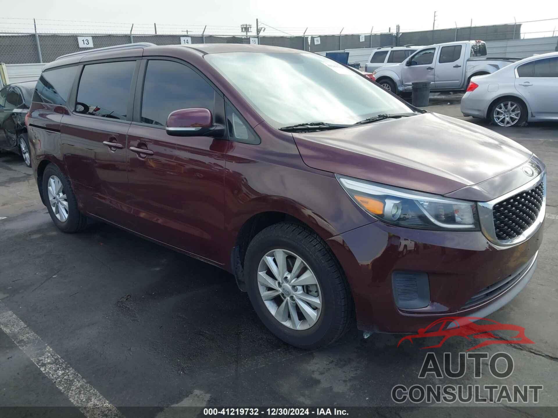KIA SEDONA 2016 - KNDMB5C12G6165679