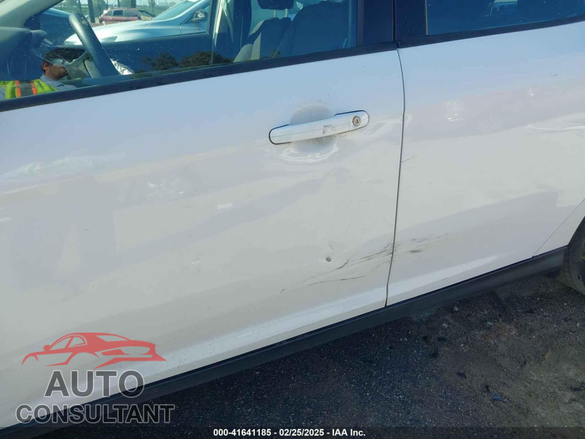 FORD FOCUS 2015 - 1FADP3F20FL243036