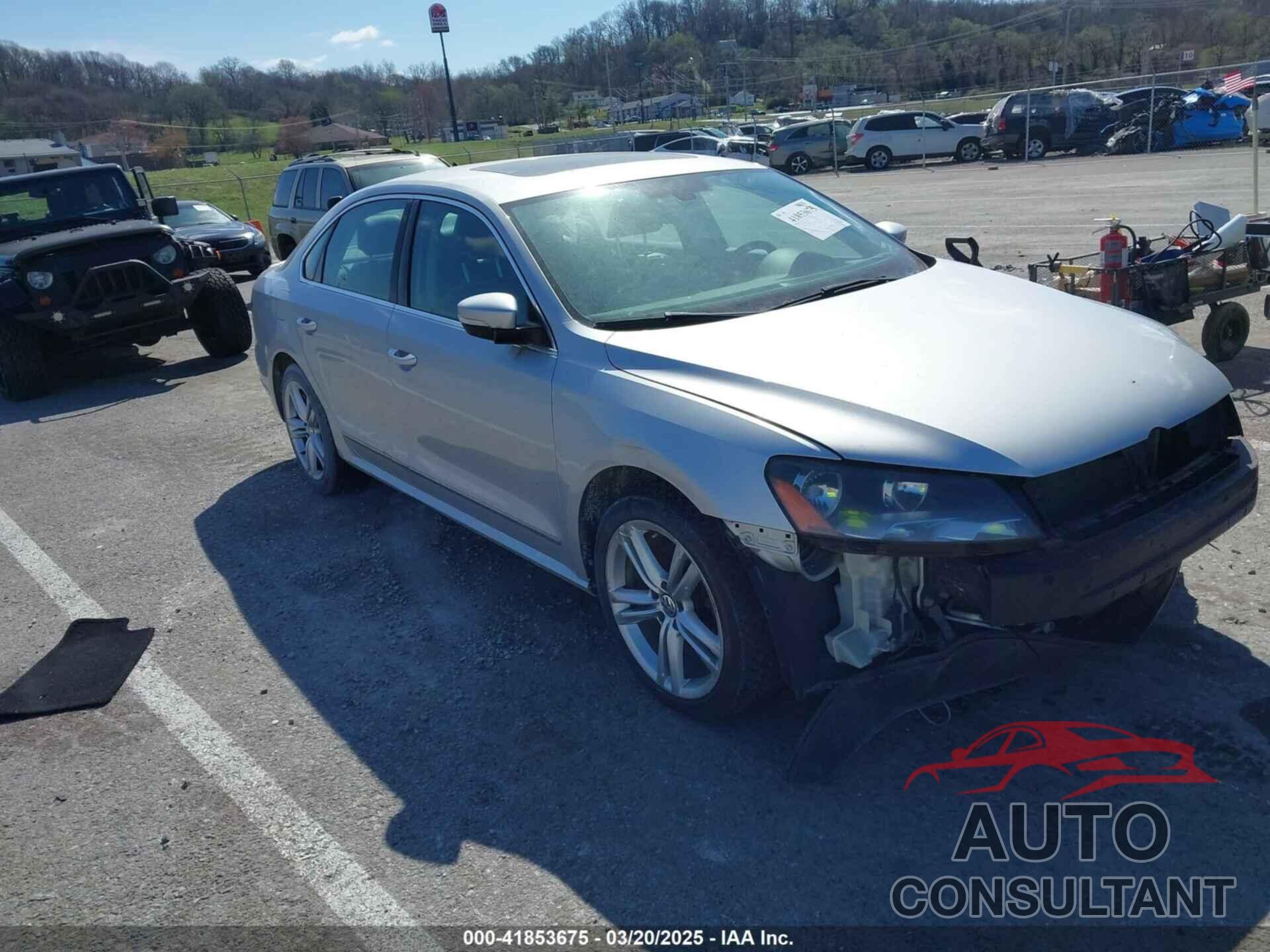 VOLKSWAGEN PASSAT 2013 - 1VWCN7A38DC013998