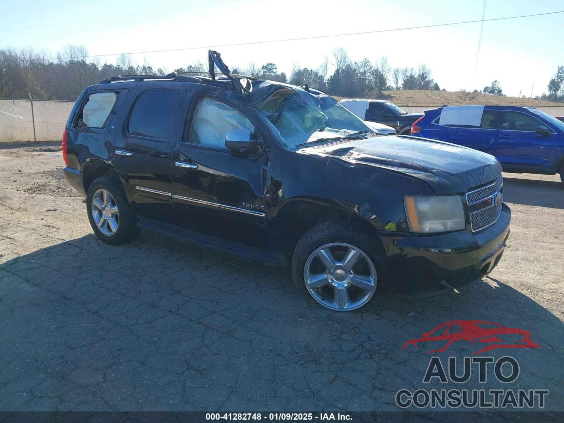 CHEVROLET TAHOE 2011 - 1GNSCCE01BR361141