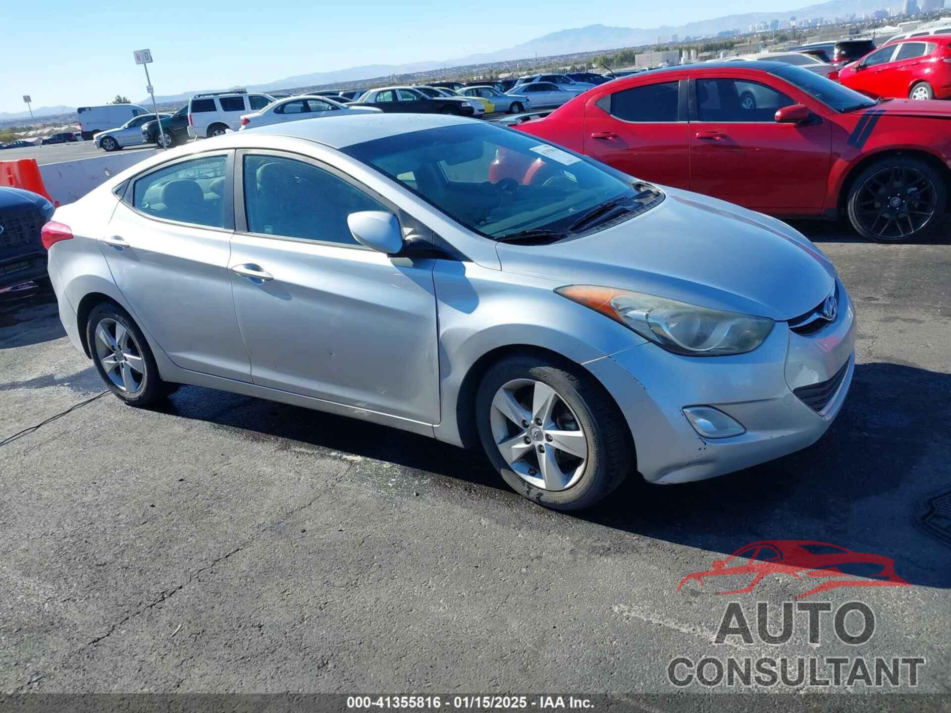 HYUNDAI ELANTRA 2013 - 5NPDH4AE7DH302969