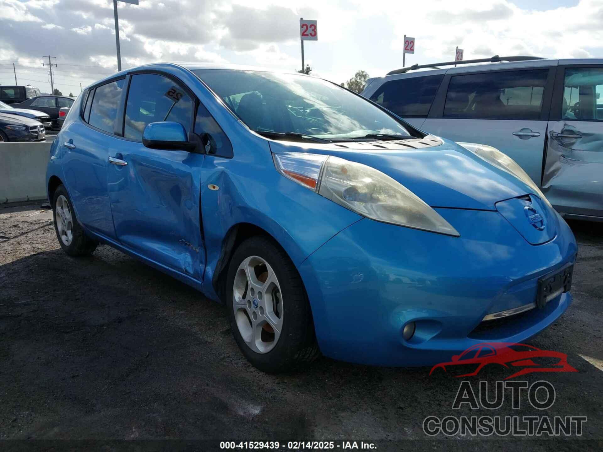 NISSAN LEAF 2011 - JN1AZ0CPXBT007951