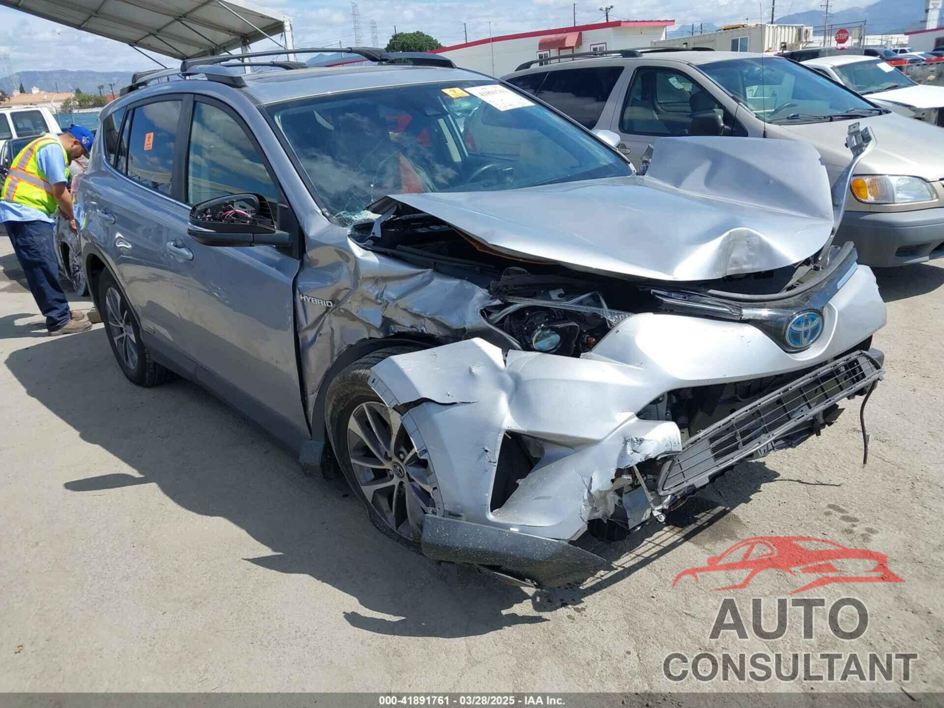 TOYOTA RAV4 HYBRID 2018 - JTMRJREV7JD203829
