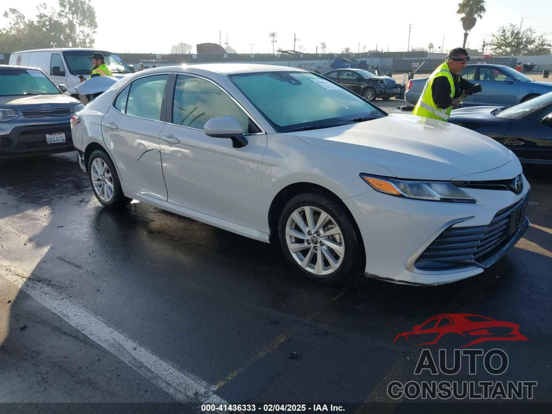 TOYOTA CAMRY 2023 - 4T1C11AK4PU090834
