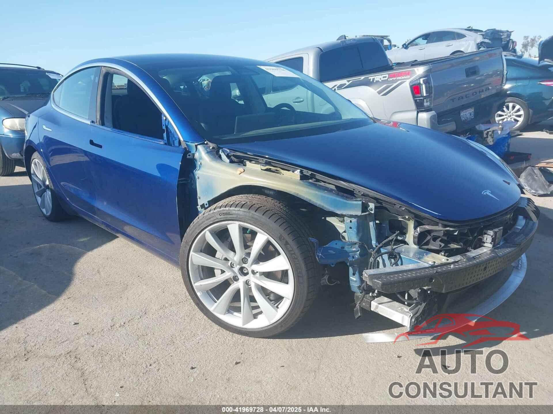 TESLA MODEL 3 2019 - 5YJ3E1EB3KF497841
