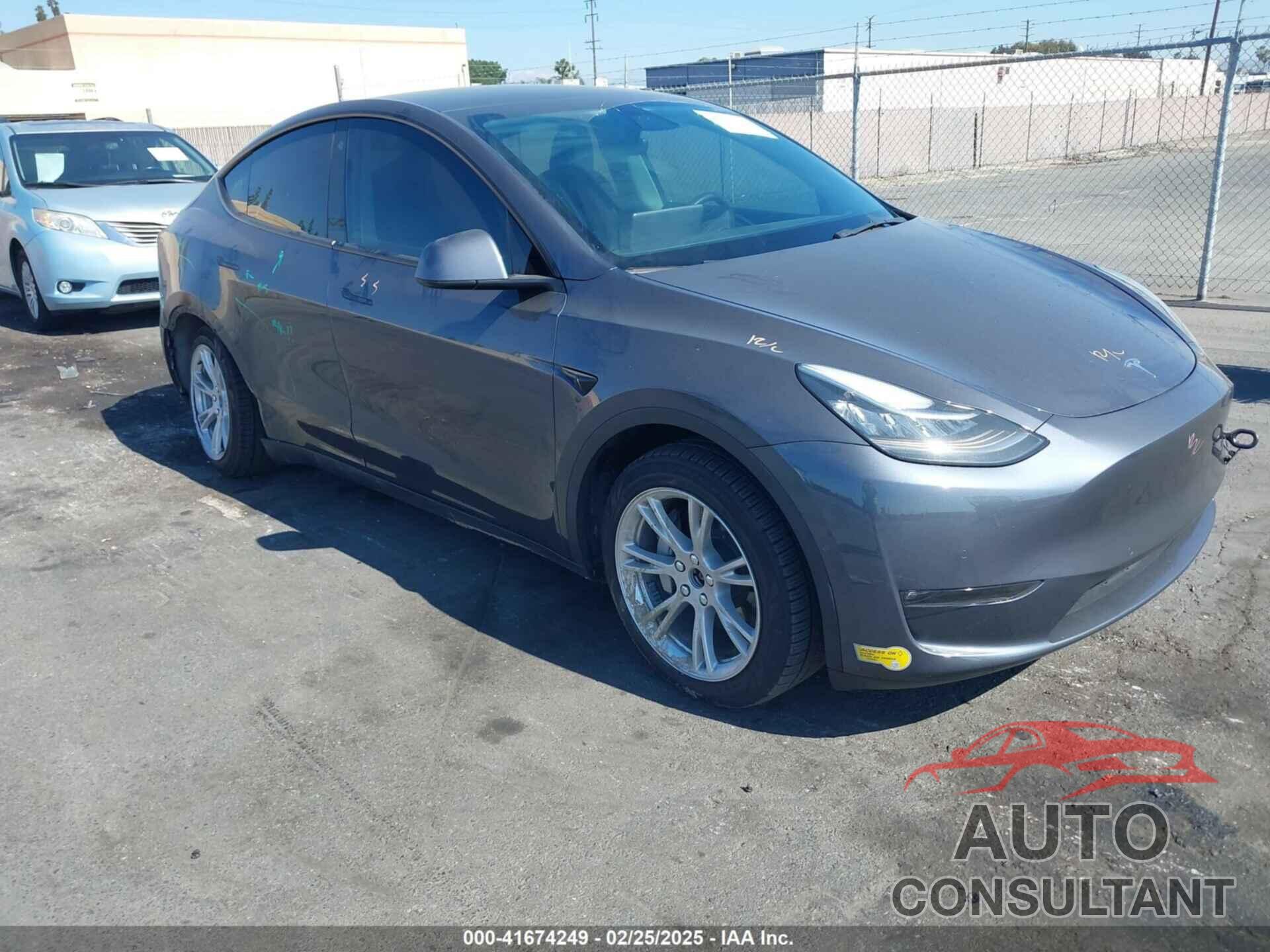 TESLA MODEL Y 2022 - 7SAYGDEE4NF356392