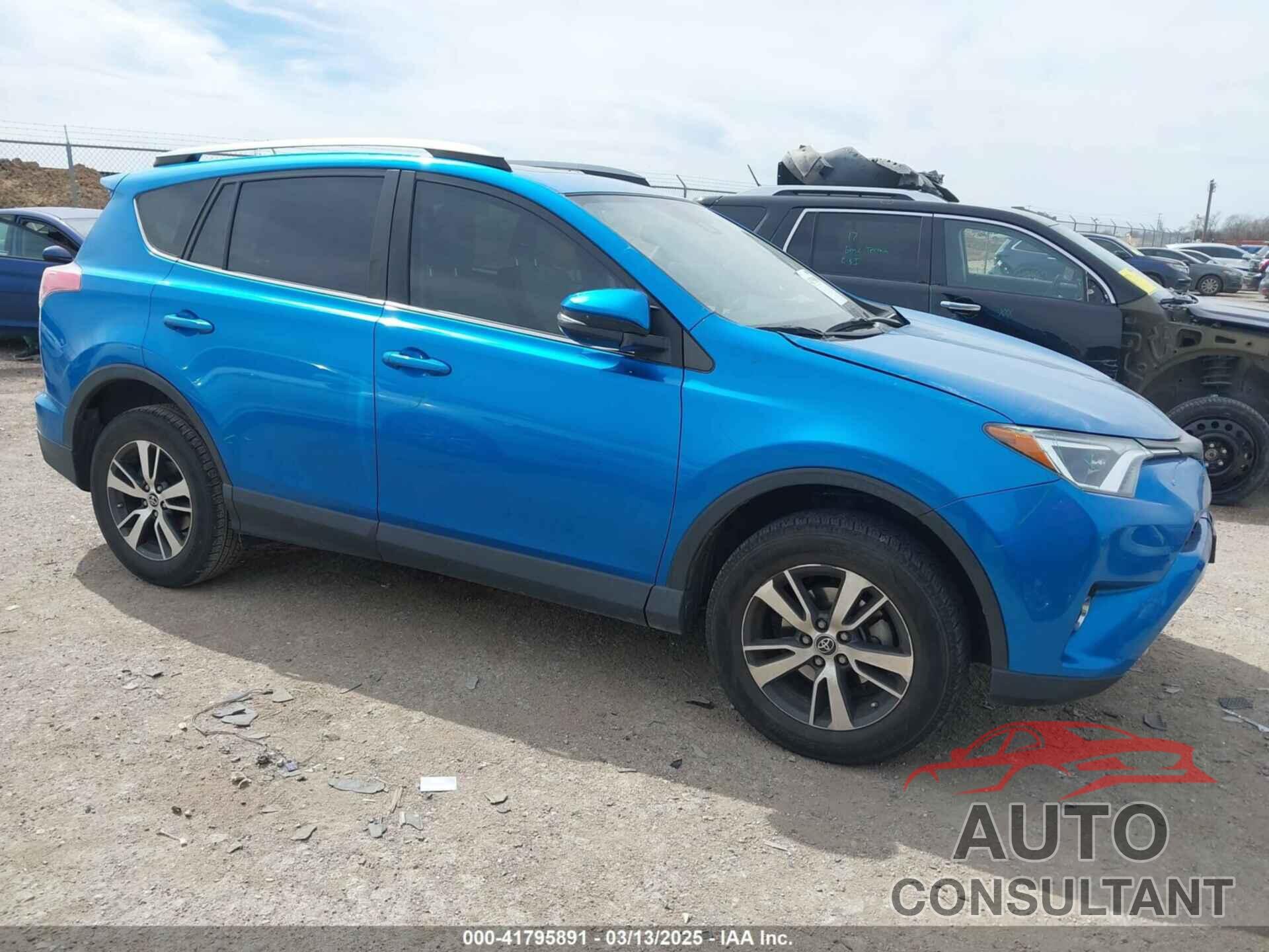 TOYOTA RAV4 2018 - JTMWFREV2JJ752568