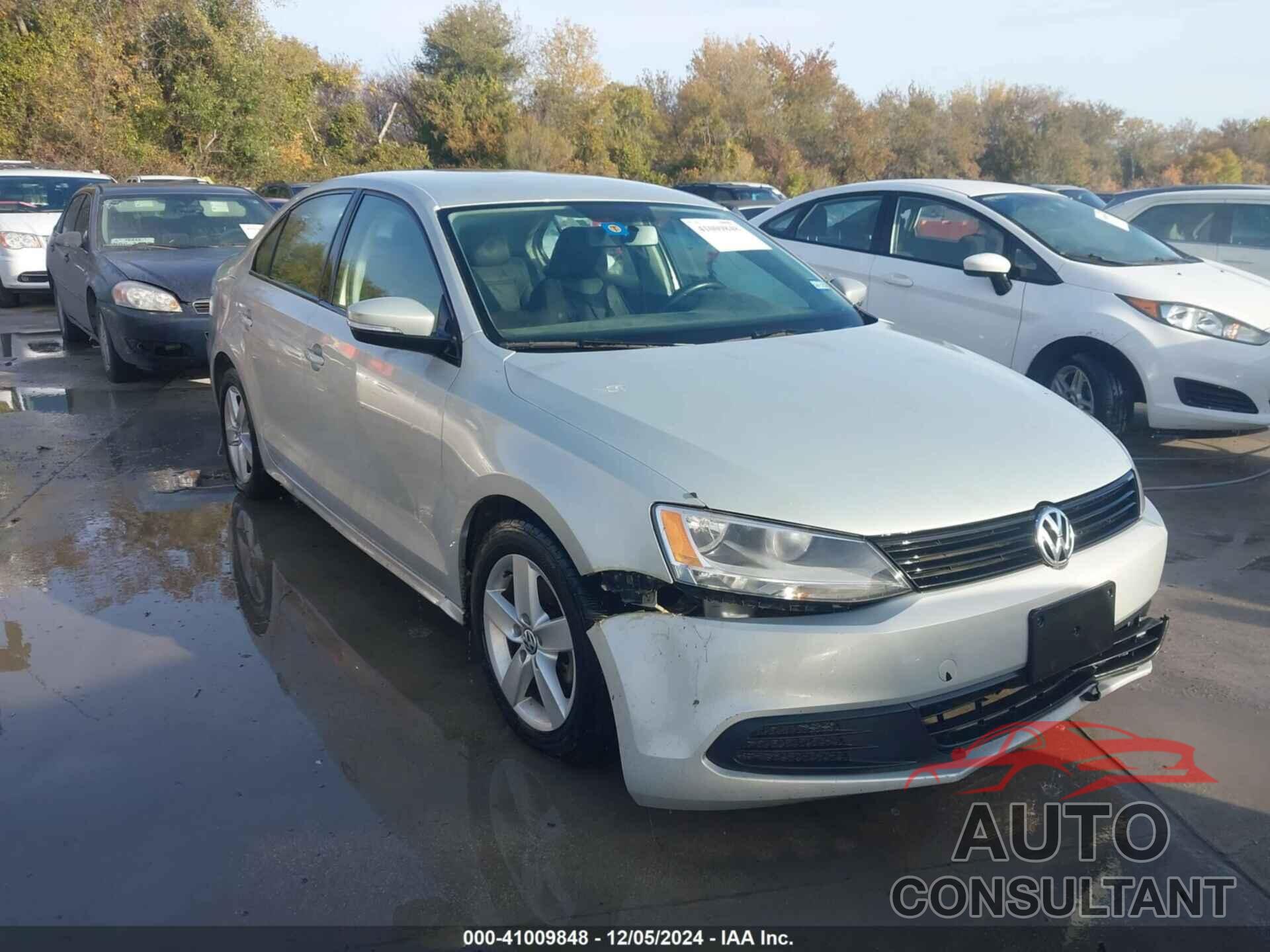 VOLKSWAGEN JETTA 2012 - 3VWLL7AJ3CM073575