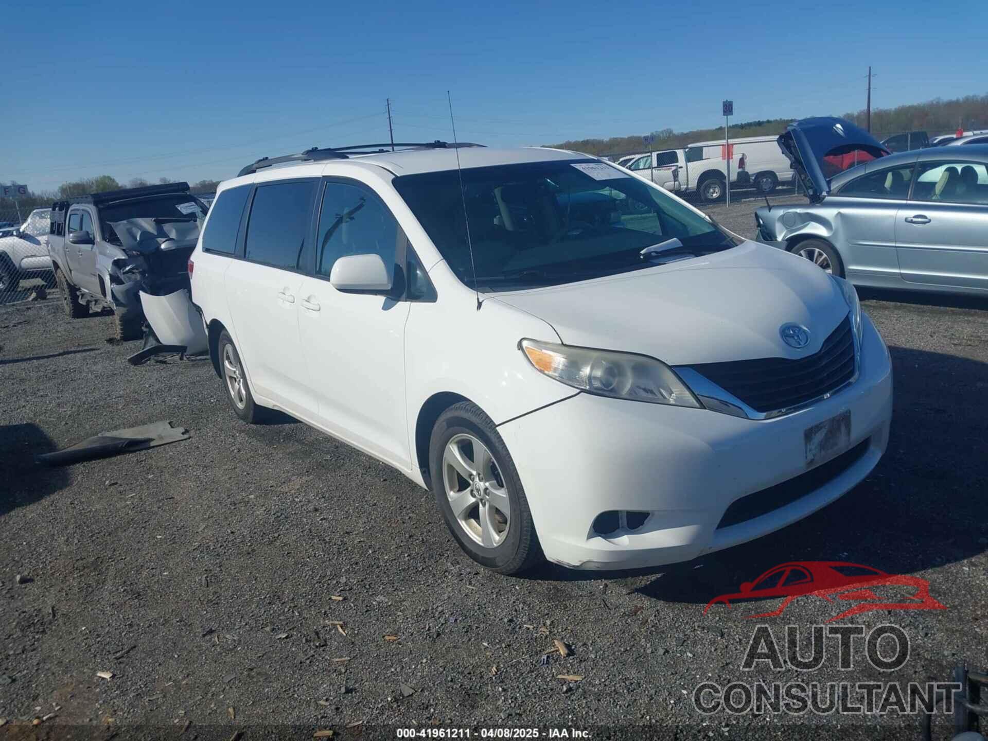 TOYOTA SIENNA 2012 - 5TDKK3DC0CS206512