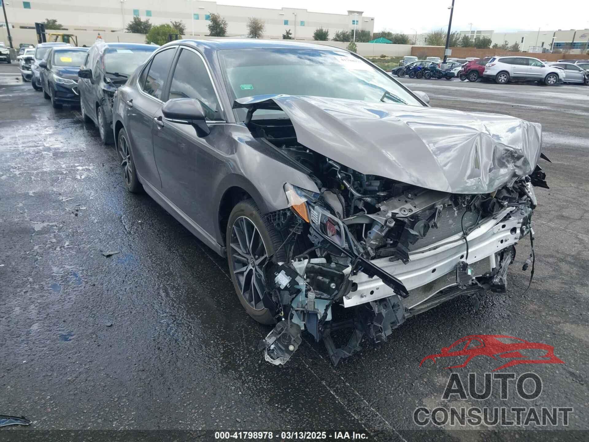 TOYOTA CAMRY 2024 - 4T1G11AK6RU900260