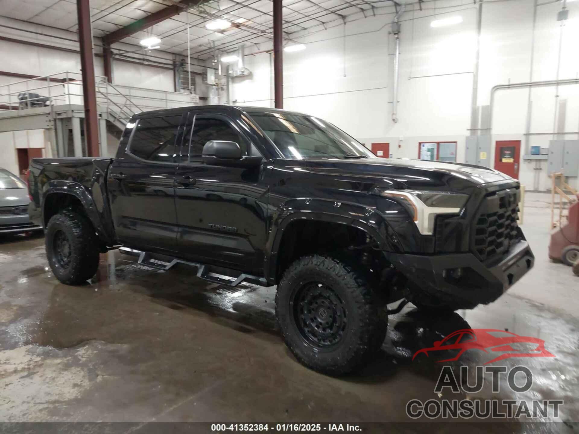TOYOTA TUNDRA 2023 - 5TFLA5EC1PX017174