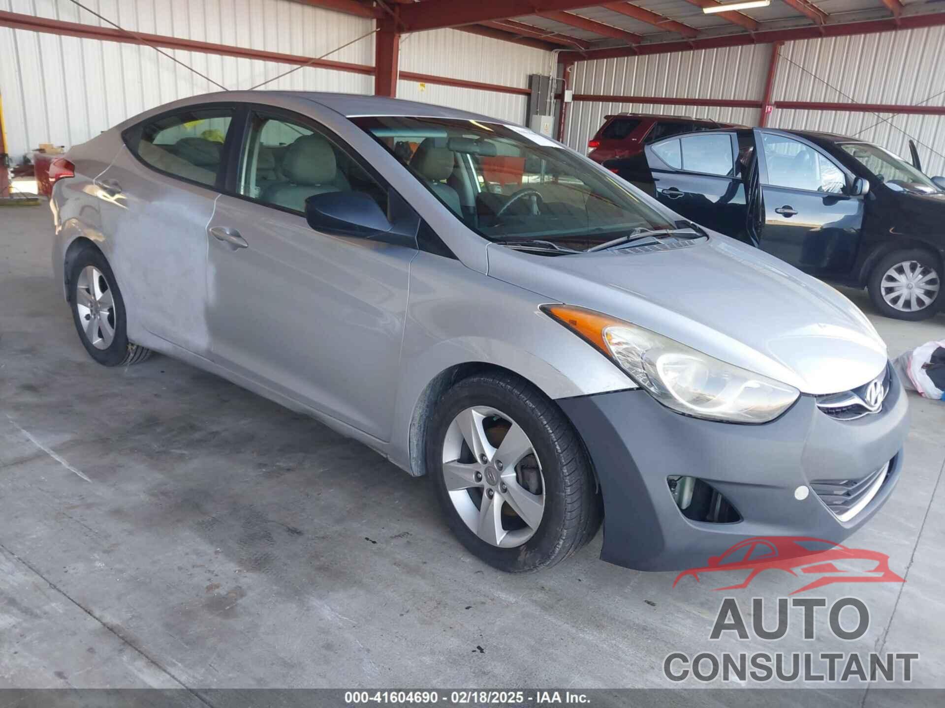 HYUNDAI ELANTRA 2013 - 5NPDH4AE3DH265516