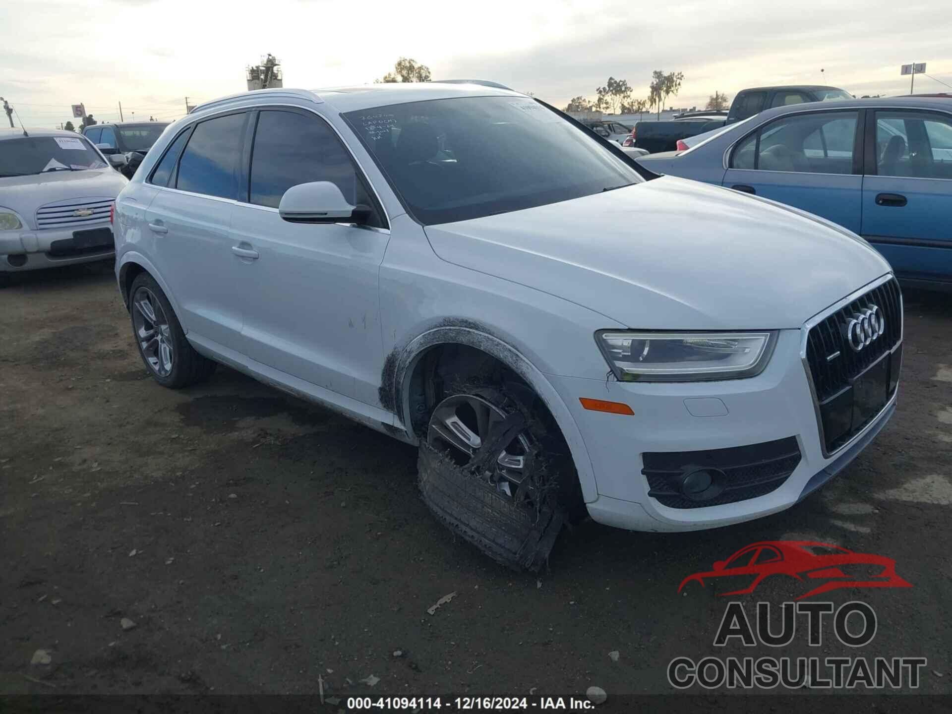 AUDI Q3 2015 - WA1GFCFS8FR000995