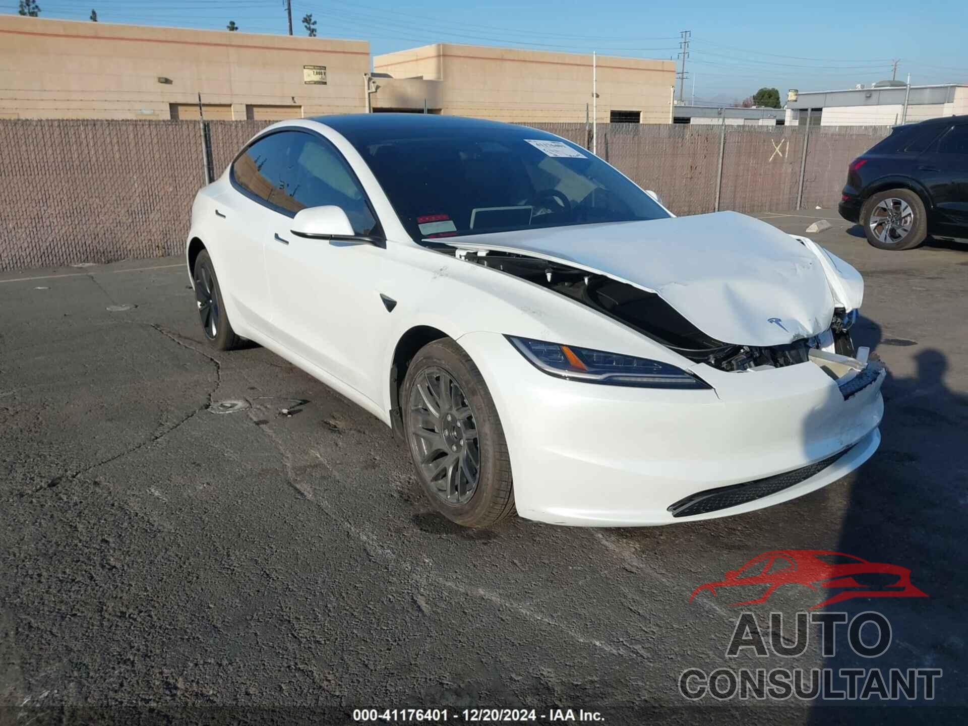 TESLA MODEL 3 2024 - 5YJ3E1EA0RF826237