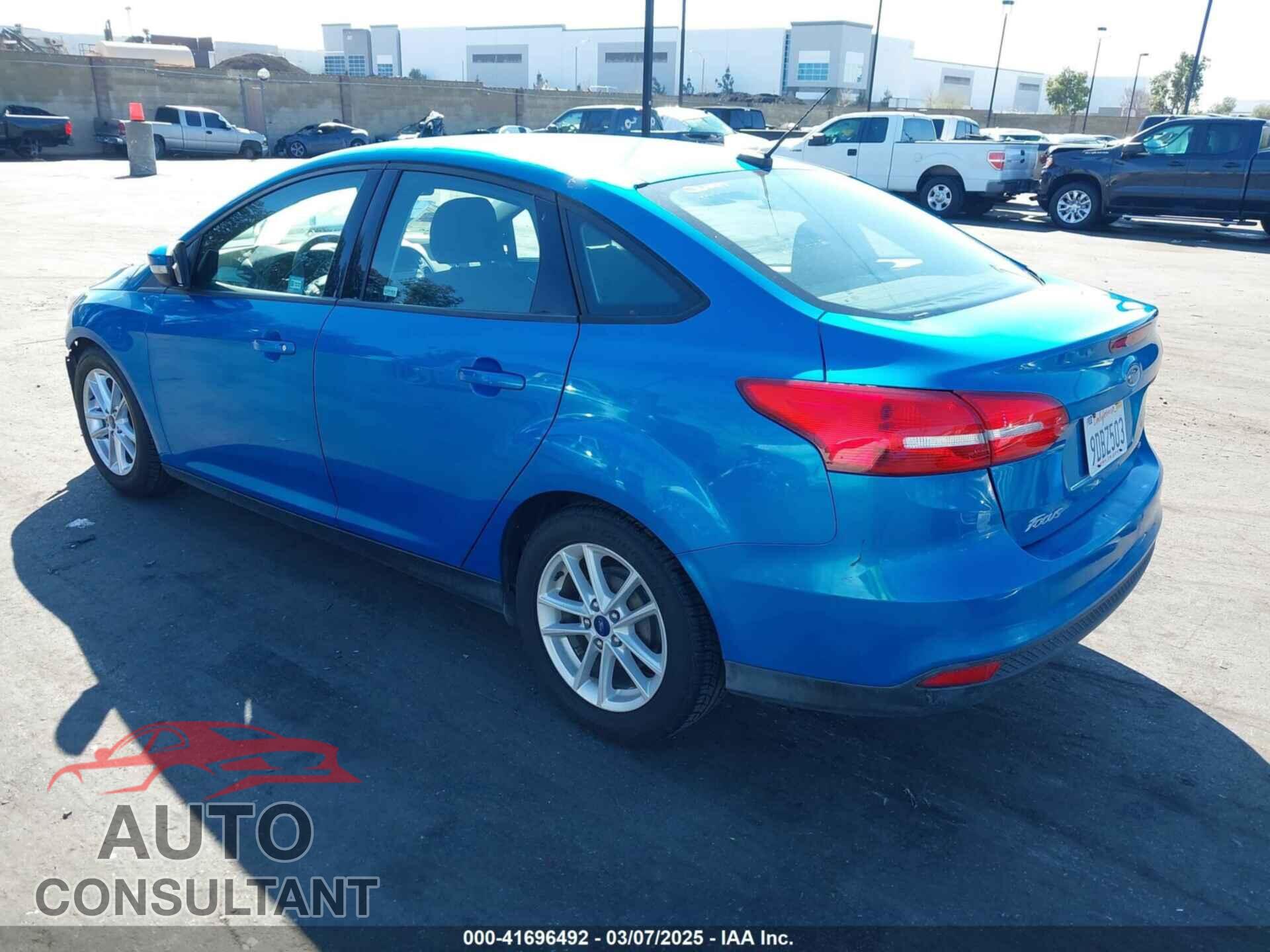 FORD FOCUS 2017 - 1FADP3F21HL246837