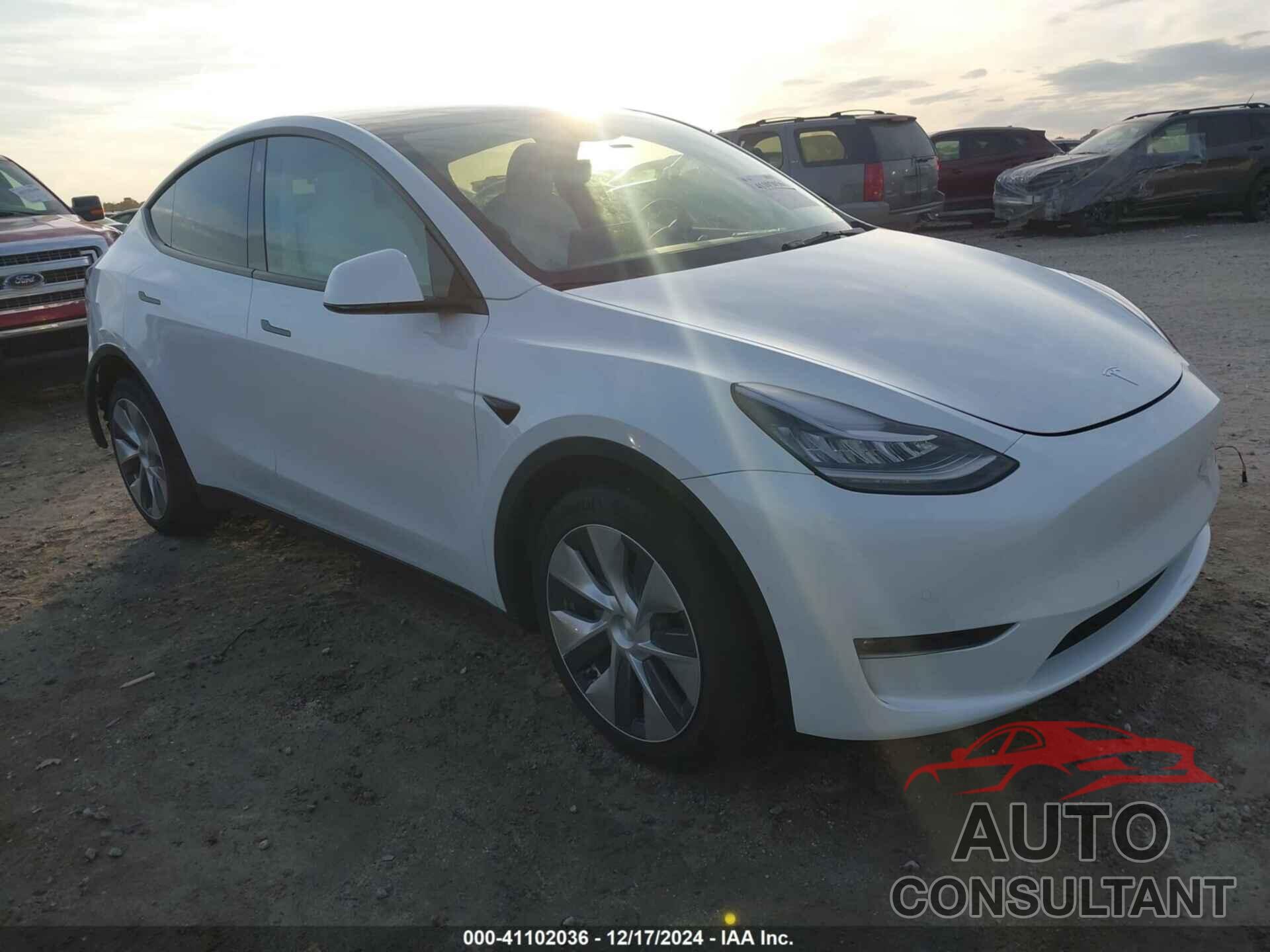 TESLA MODEL Y 2022 - 7SAYGDEEXNF425392