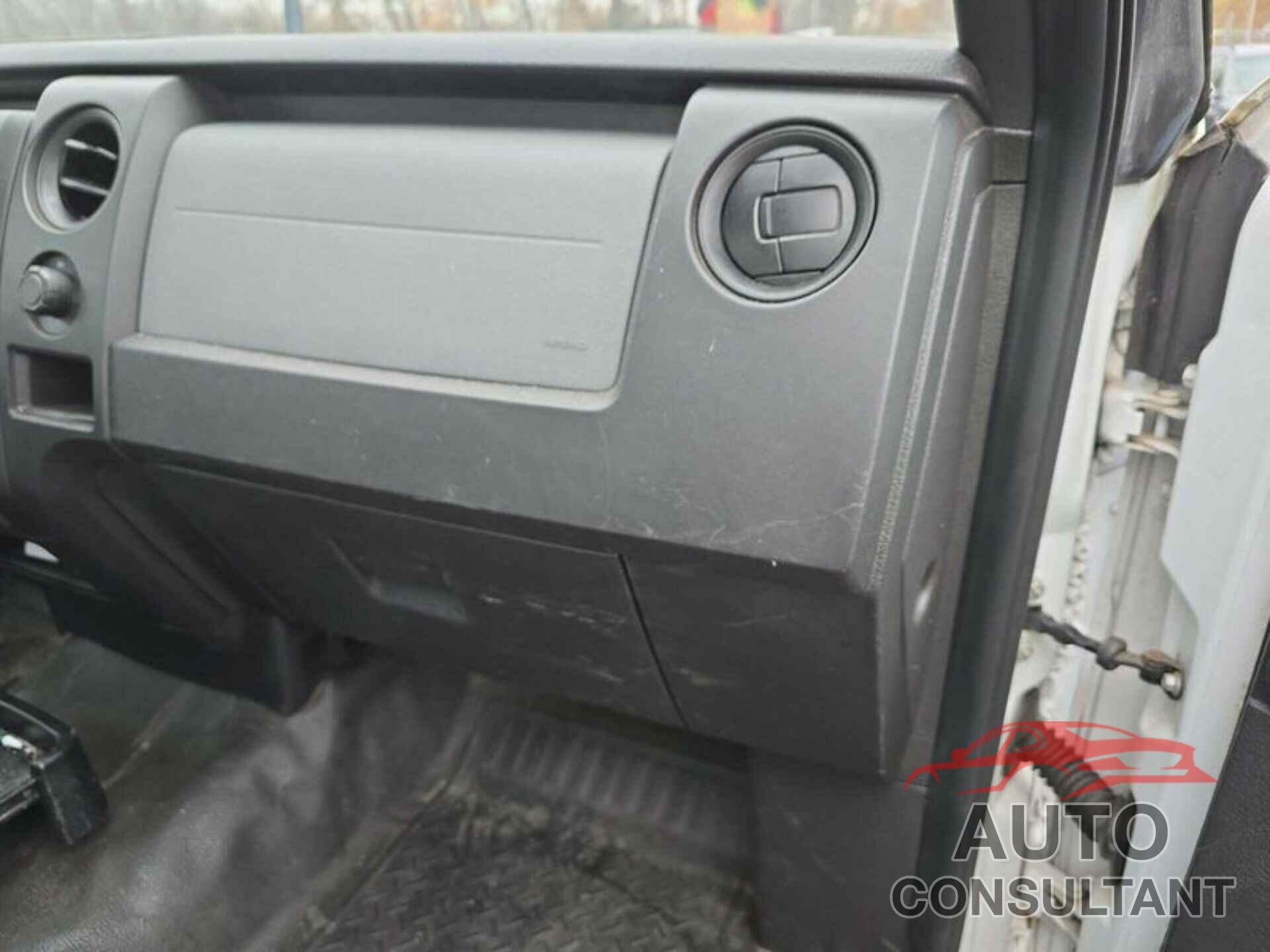 FORD F150 2014 - 1FTMF1CM5EKF67725
