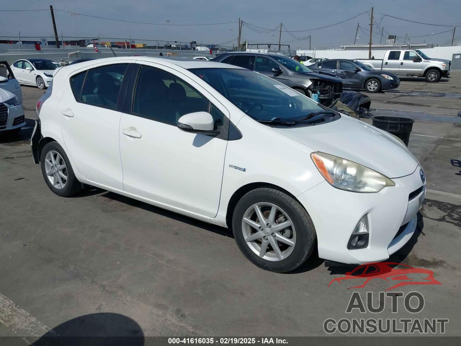 TOYOTA PRIUS C 2012 - JTDKDTB32C1031237