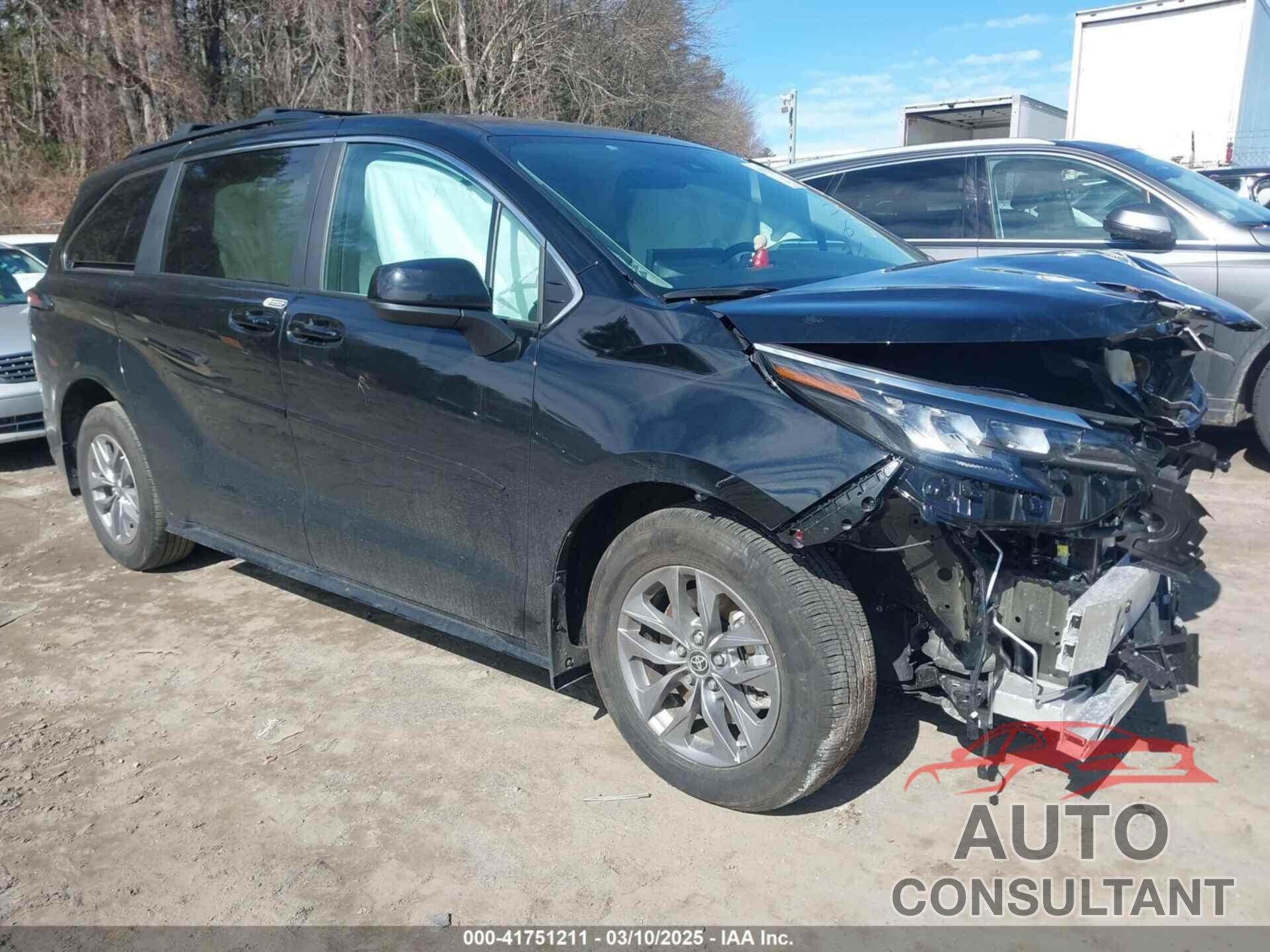 TOYOTA SIENNA 2025 - 5TDKSKFC2SS164981