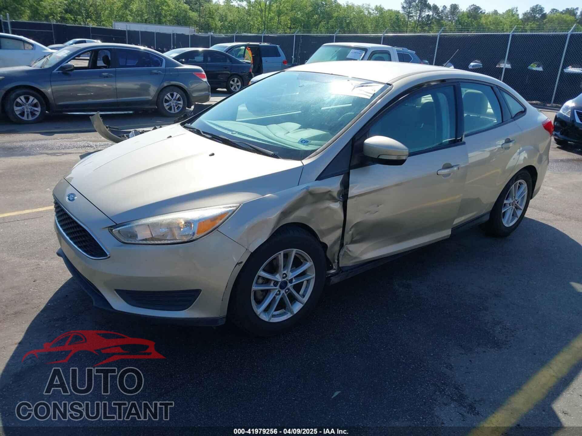 FORD FOCUS 2017 - 1FADP3F20HL322015