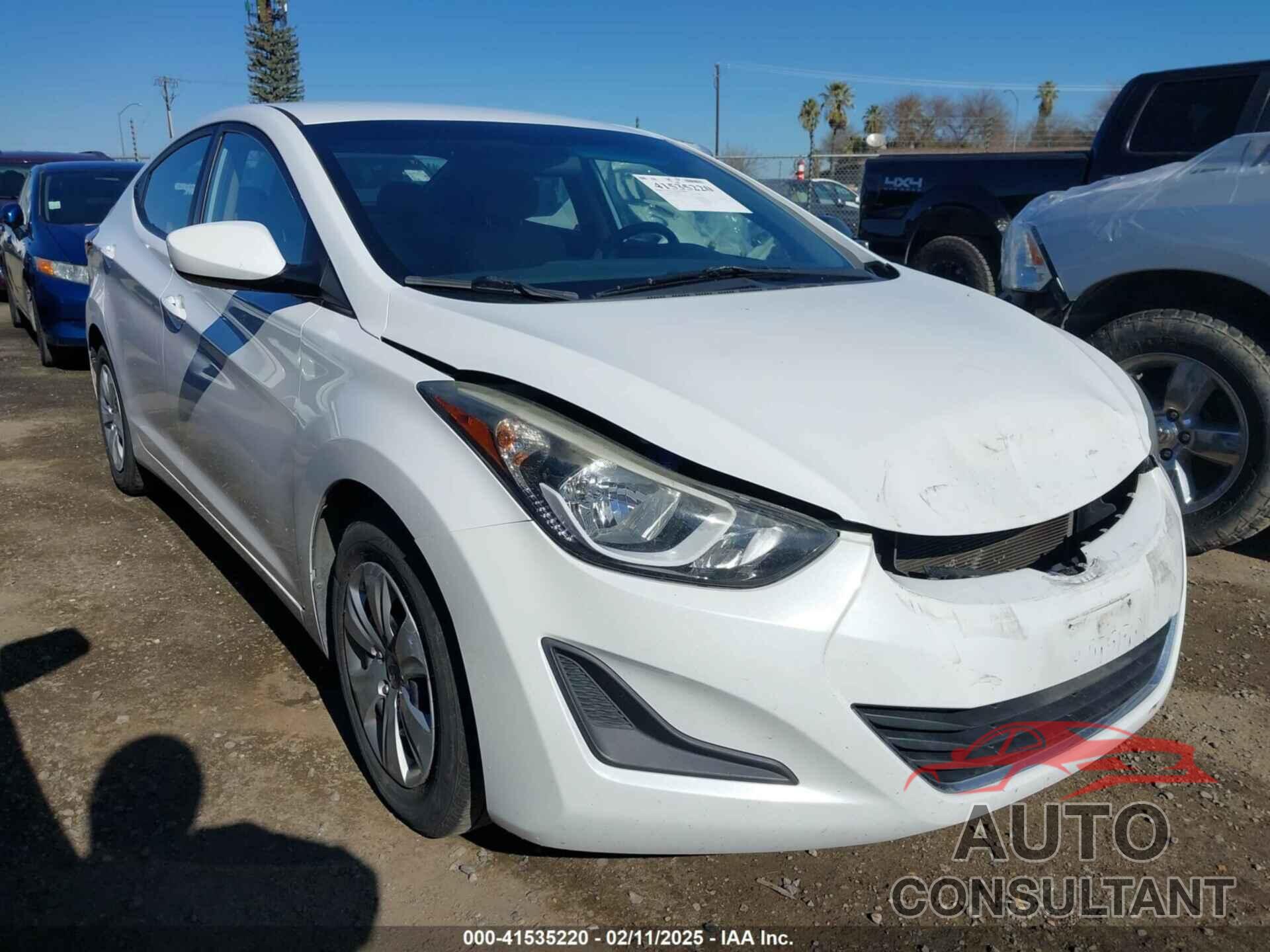 HYUNDAI ELANTRA 2016 - 5NPDH4AE4GH779377