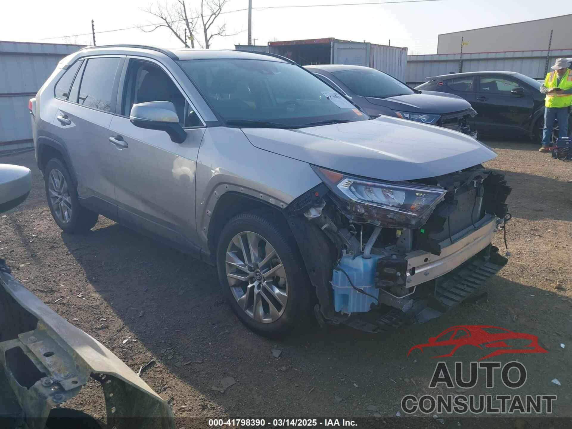 TOYOTA RAV4 2020 - 2T3C1RFV7LC037467