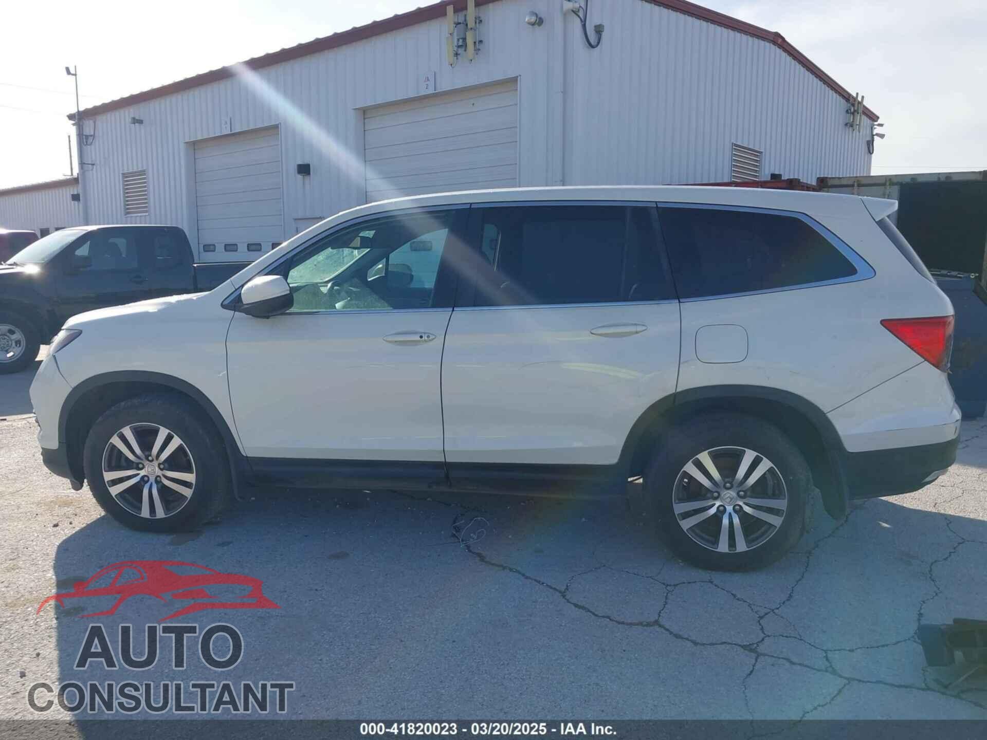 HONDA PILOT 2016 - 5FNYF5H5XGB016152