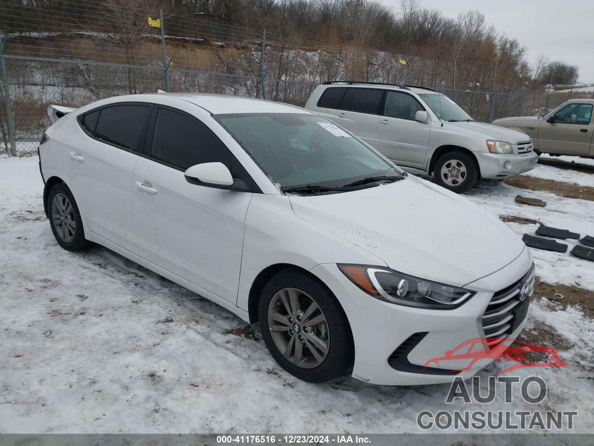 HYUNDAI ELANTRA 2017 - 5NPD84LF0HH038666