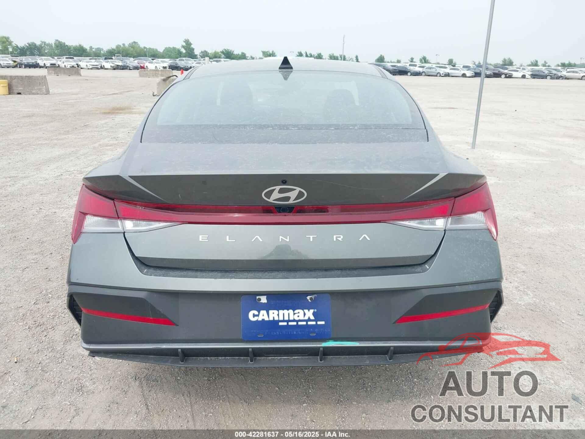 HYUNDAI ELANTRA 2024 - KMHLM4DG9RU831918