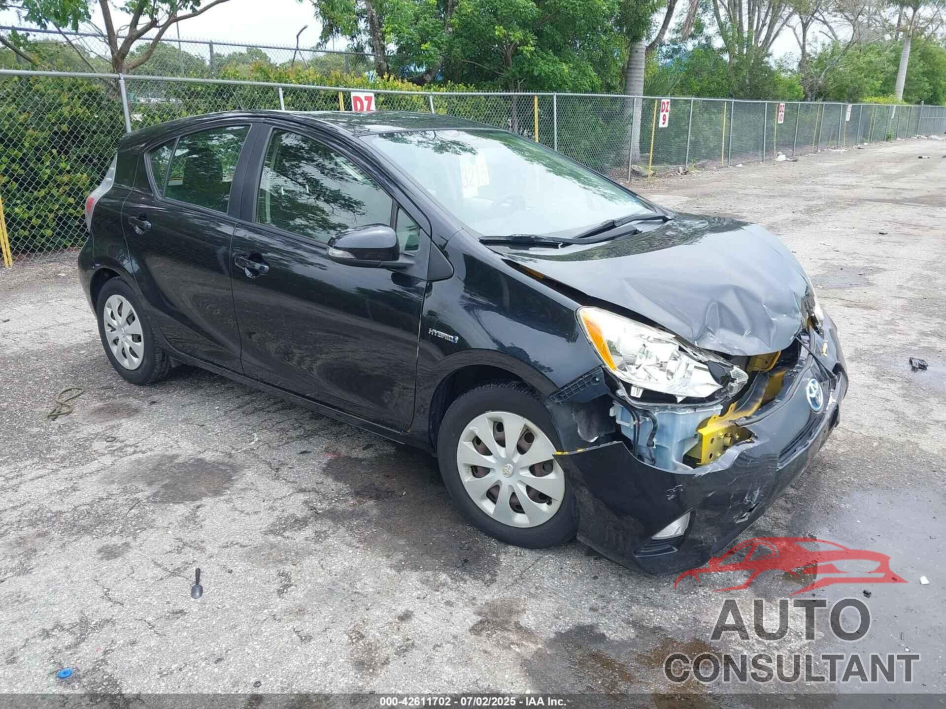 TOYOTA PRIUS C 2014 - JTDKDTB34E1062301