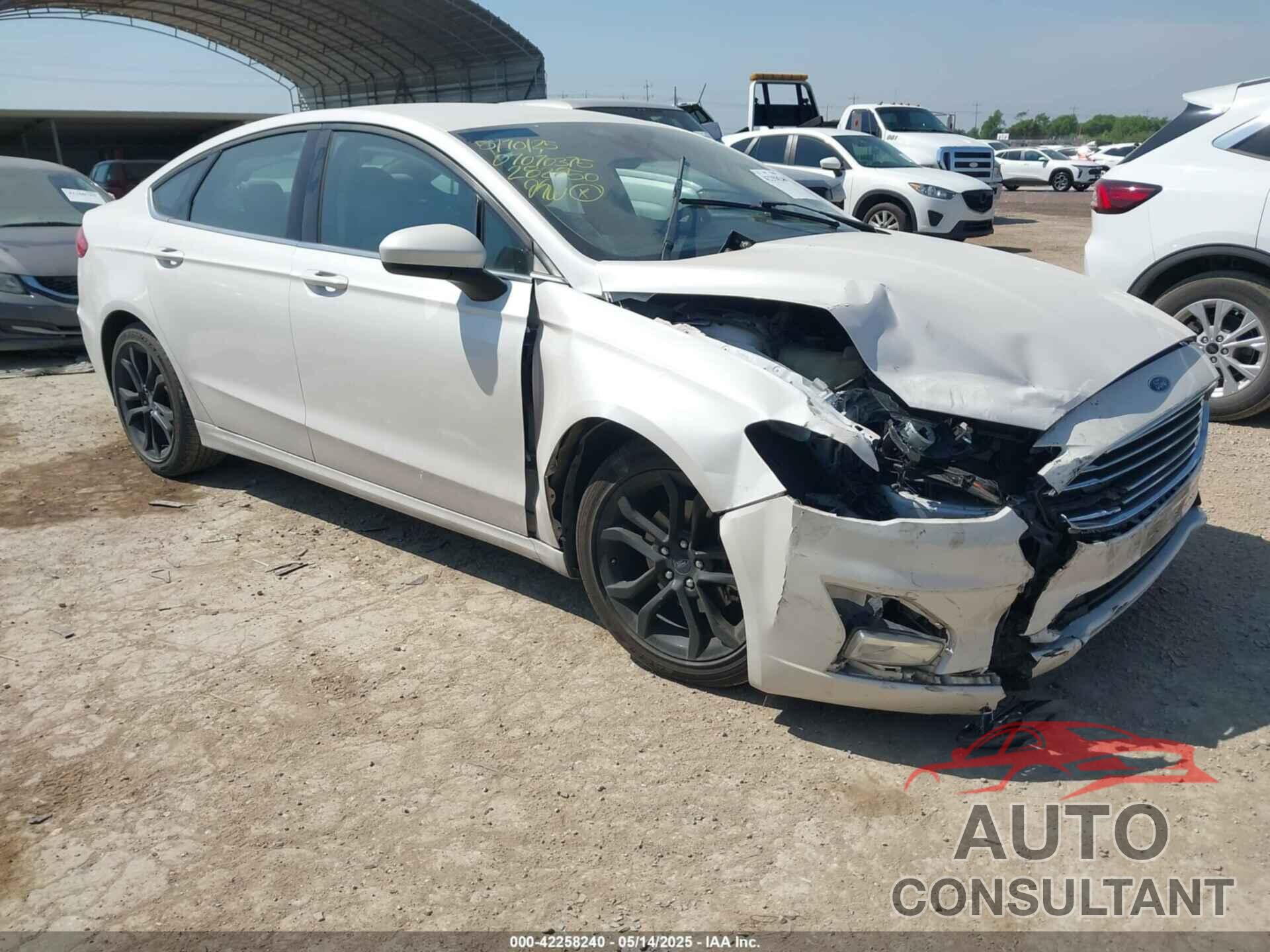 FORD FUSION 2019 - 3FA6P0HDXKR282850