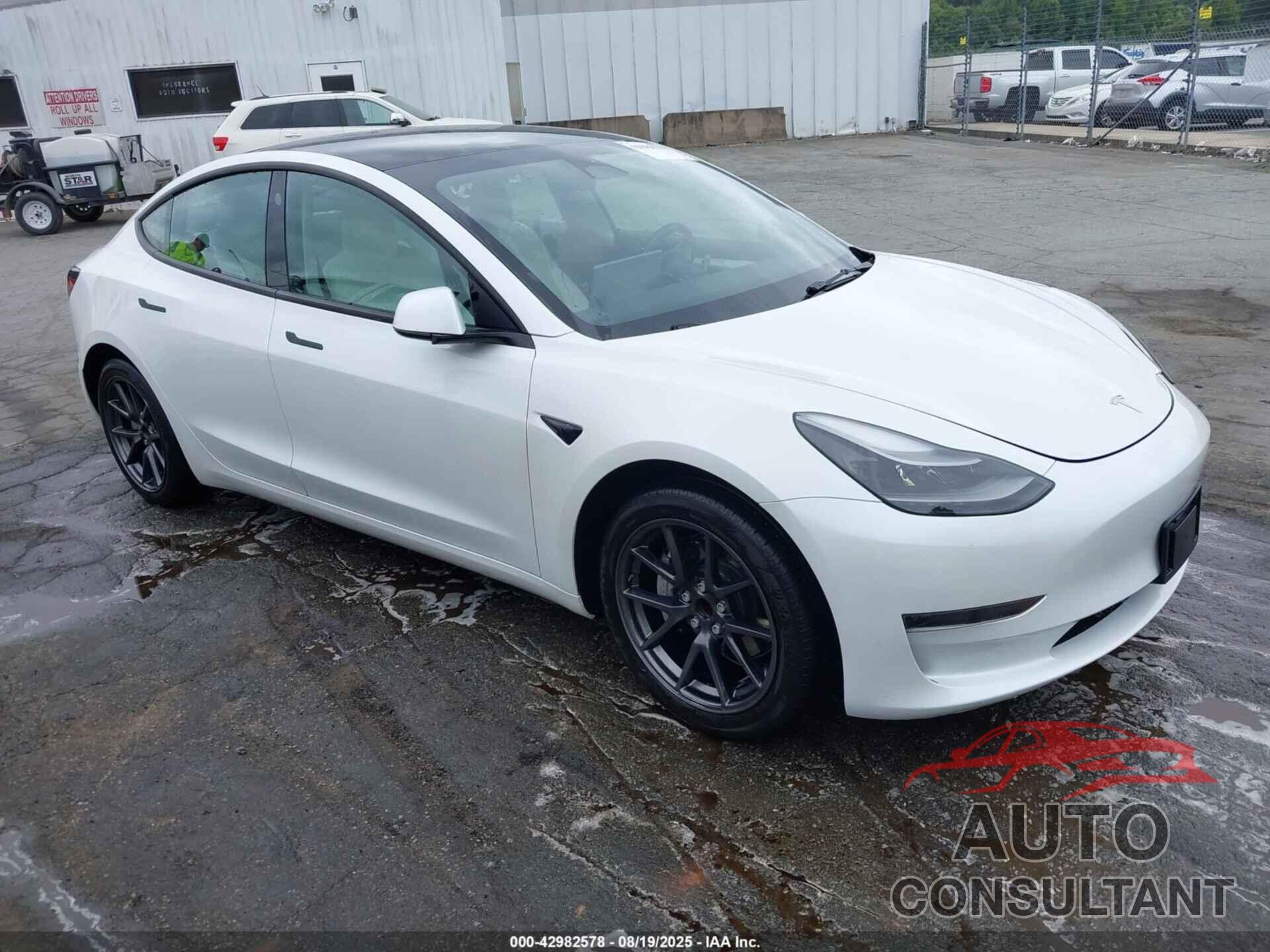 TESLA MODEL 3 2023 - 5YJ3E1EA4PF383684