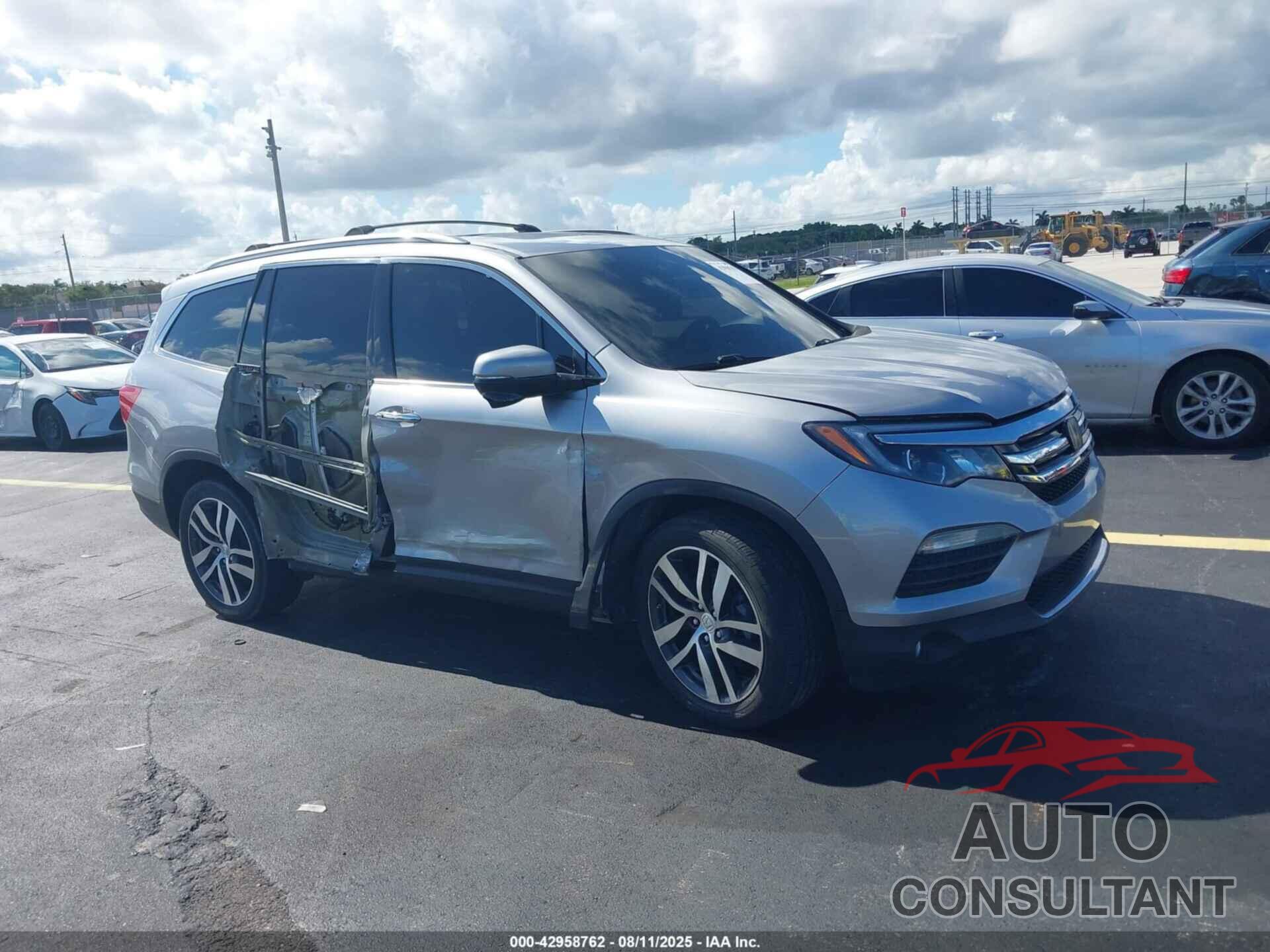 HONDA PILOT 2016 - 5FNYF5H94GB015825