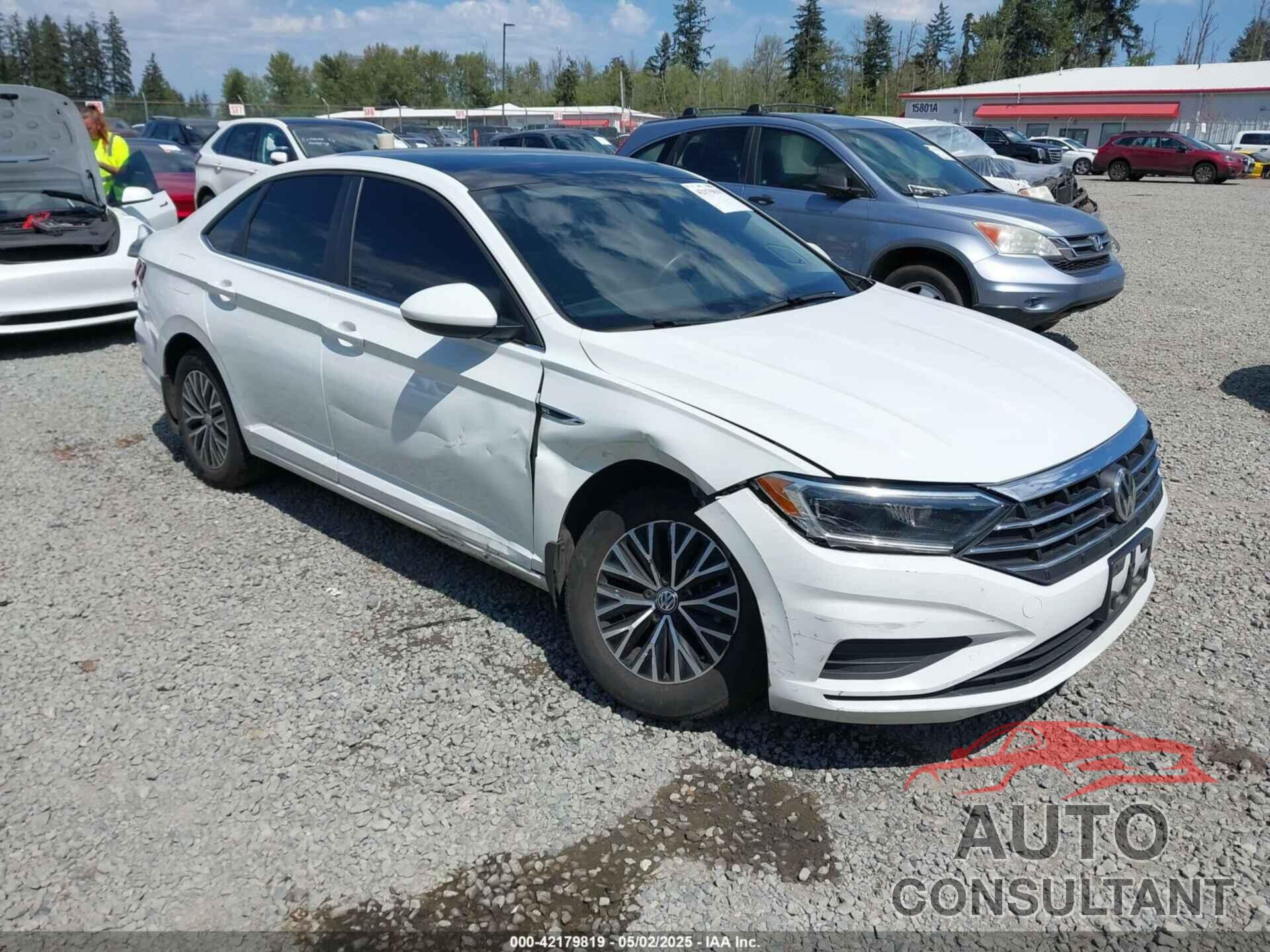 VOLKSWAGEN JETTA 2019 - 3VWE57BU1KM111170