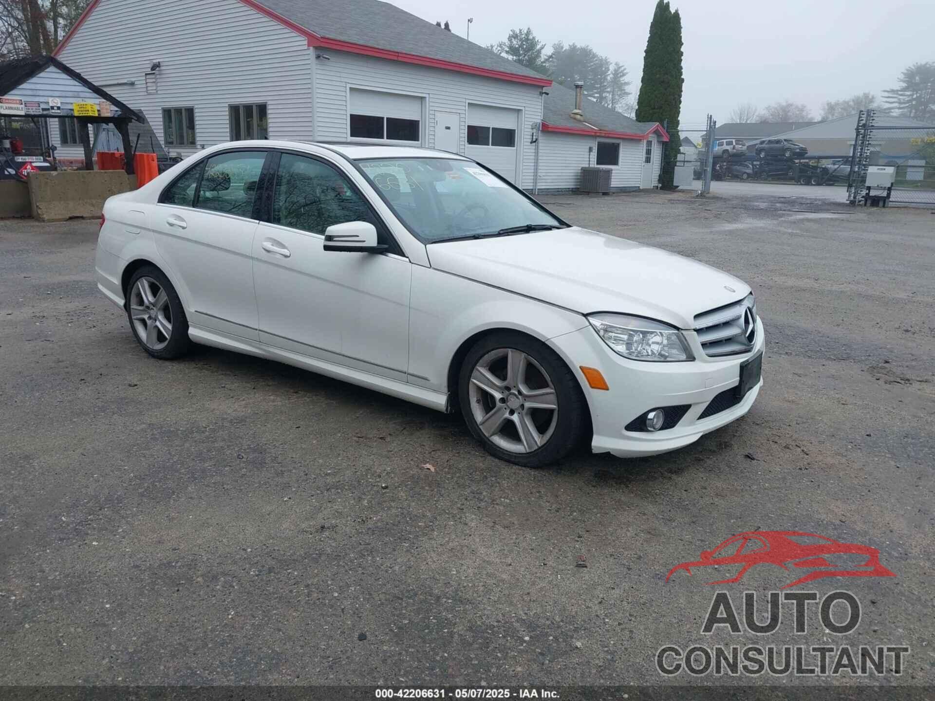 MERCEDES-BENZ C 300 2010 - WDDGF8BB0AR093227