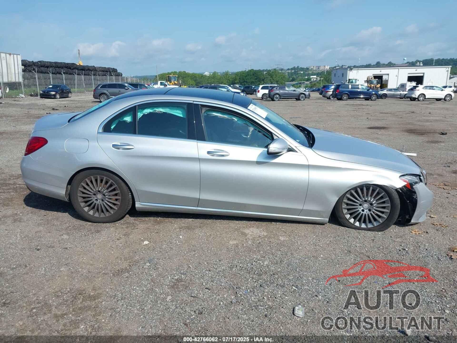MERCEDES-BENZ C 2015 - 55SWF4KB2FU032942