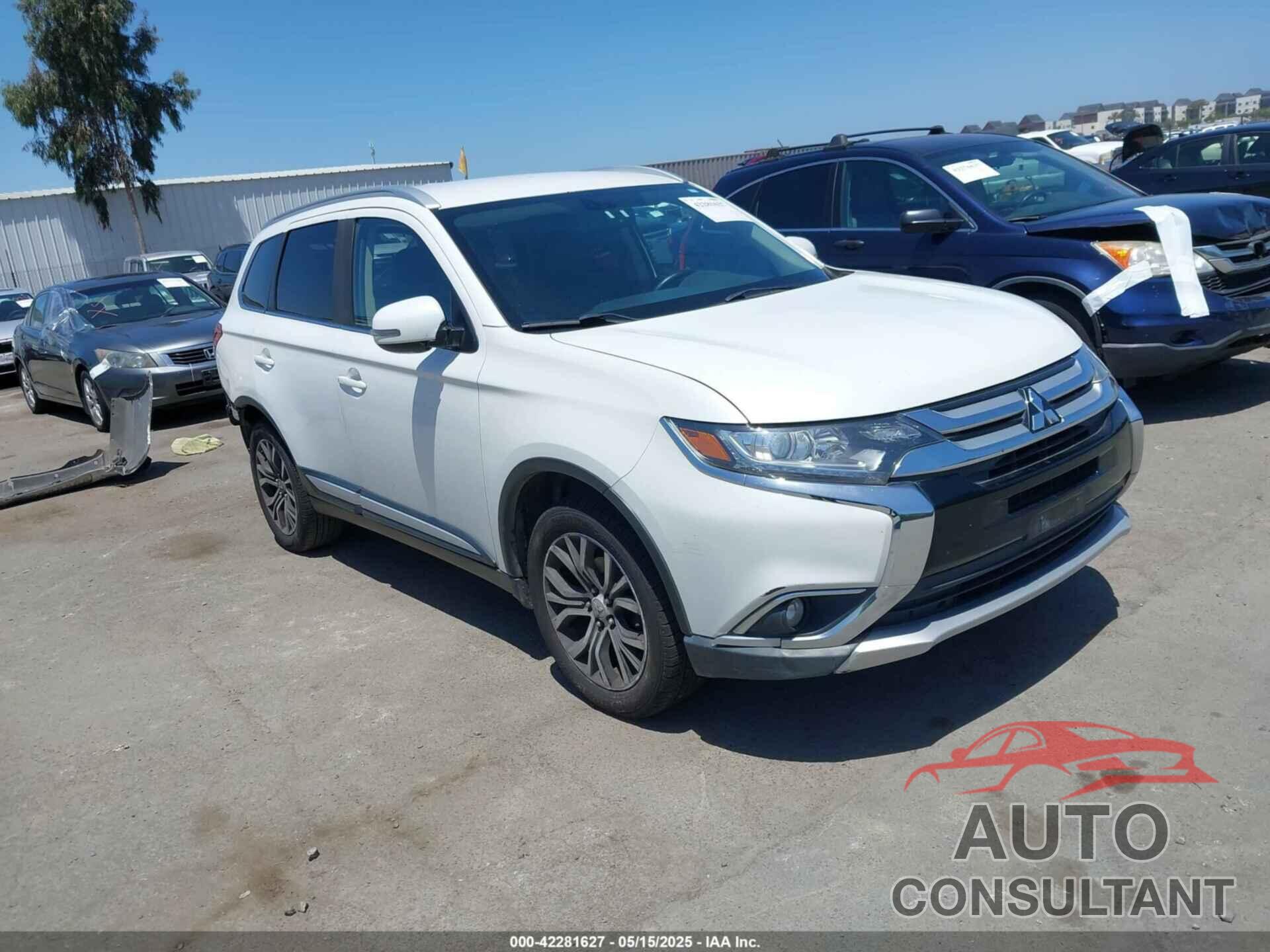 MITSUBISHI OUTLANDER 2018 - JA4AD3A36JZ061024