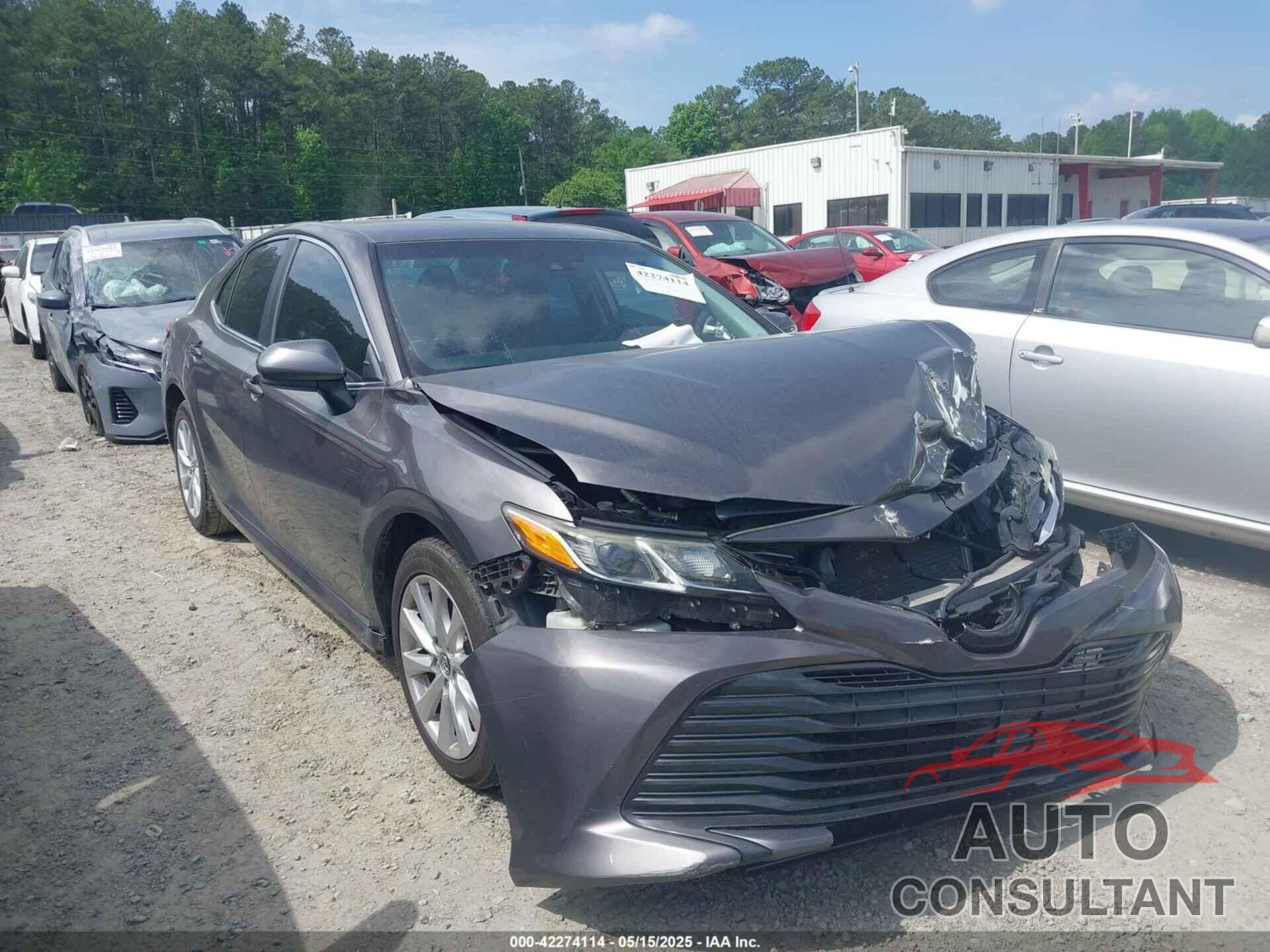 TOYOTA CAMRY 2018 - 4T1B11HK9JU020268